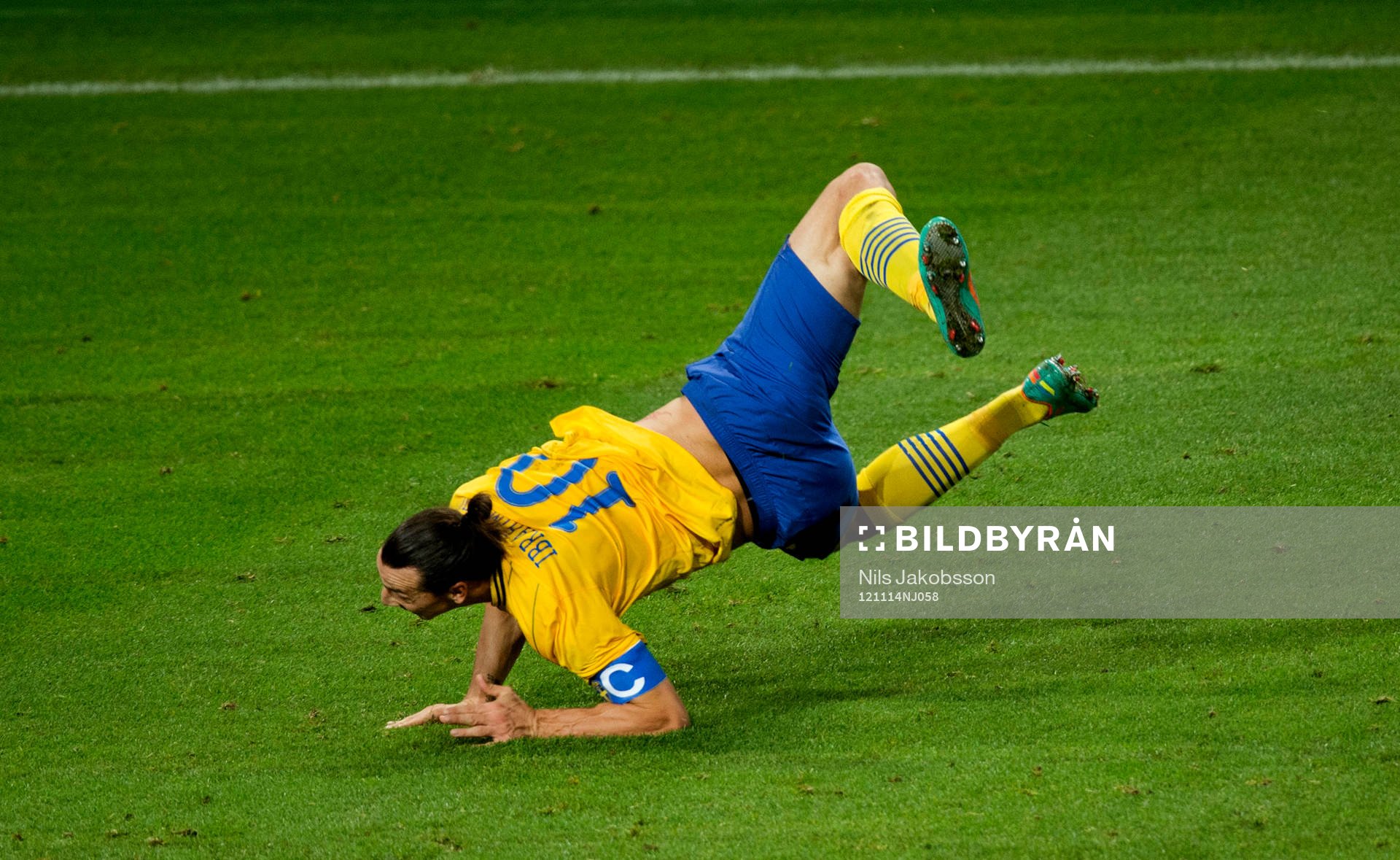 Zlatan Ibrahimovic, Sverige gör 4-2 med ett konstmål,