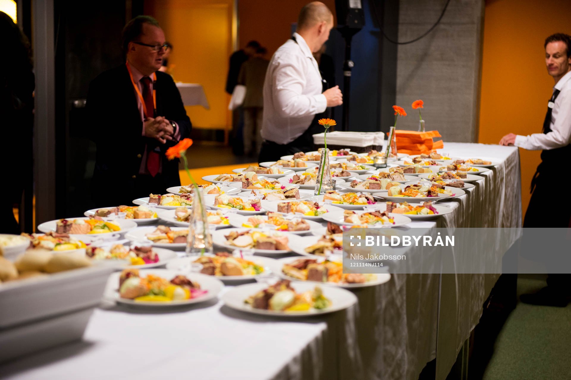 Nationalarenans hospitality klubb 94, mat dukas upp