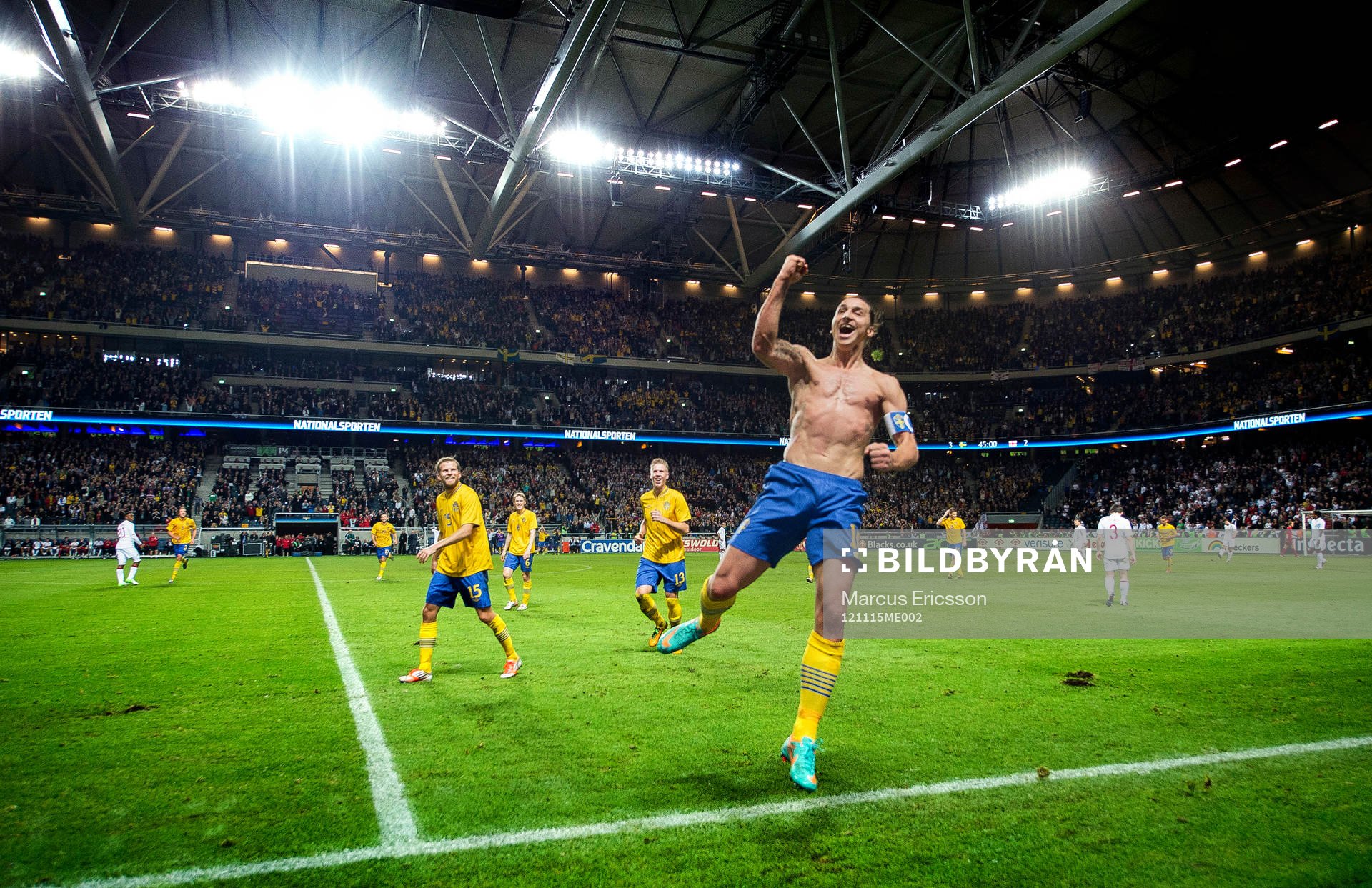 Zlatan Ibrahimovic jublar