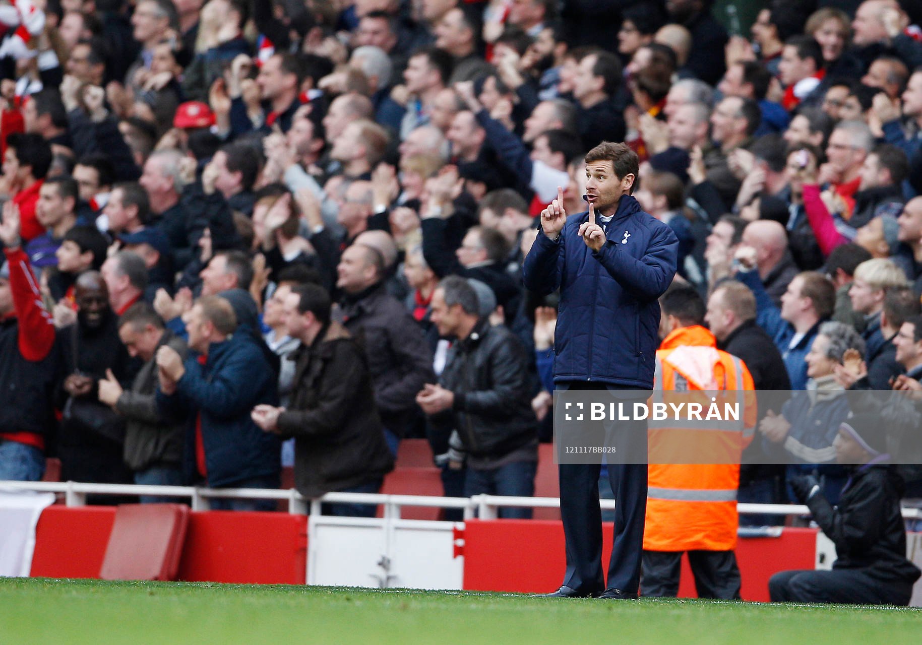 Football - Arsenal v Tottenham Hotspur - Barclays Premier