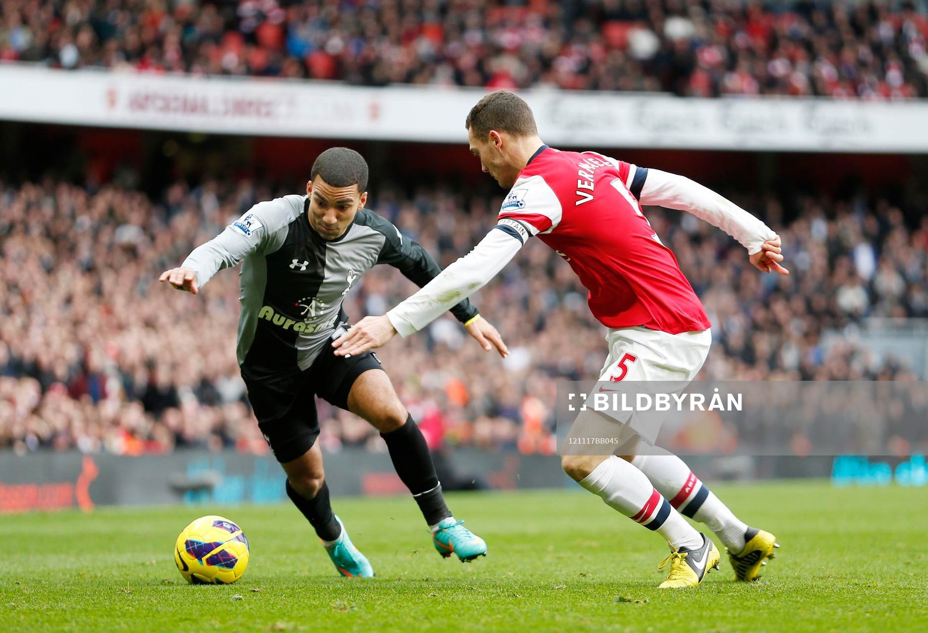 Football - Arsenal v Tottenham Hotspur - Barclays Premier