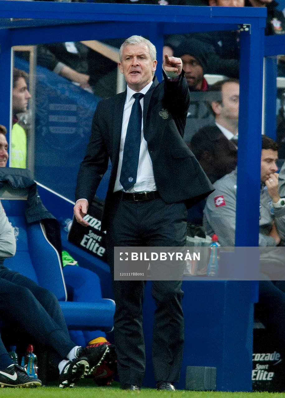 Football - Queens Park Rangers v Southampton - Barclays
