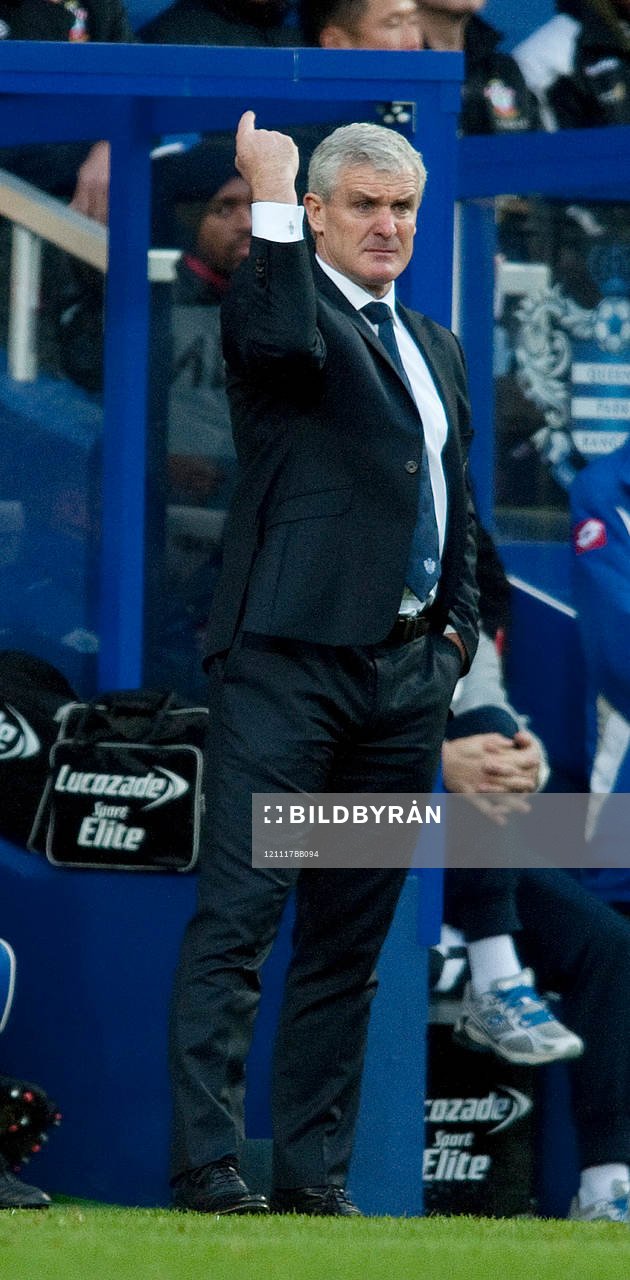 Football - Queens Park Rangers v Southampton - Barclays