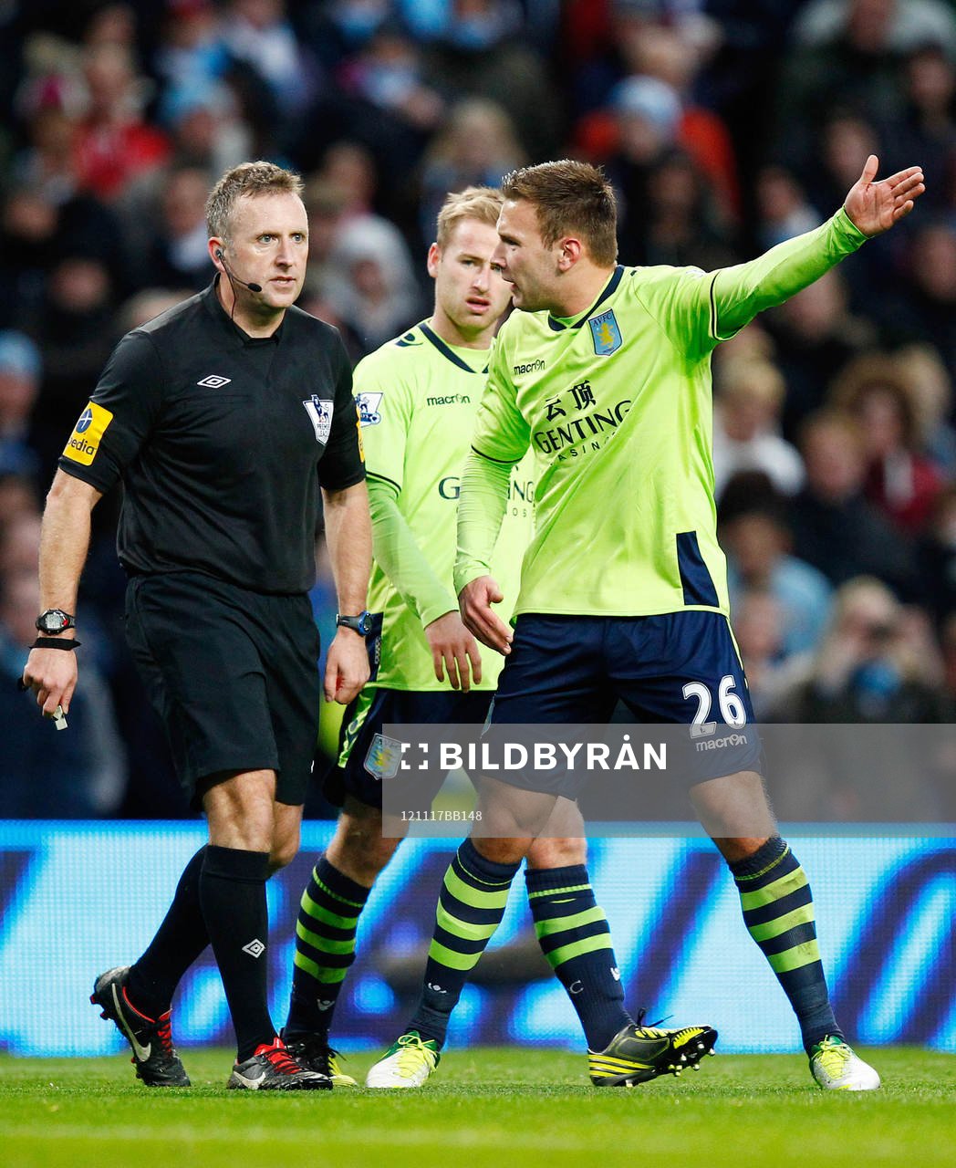 Football - Manchester City v Aston Villa - Barclays Premier