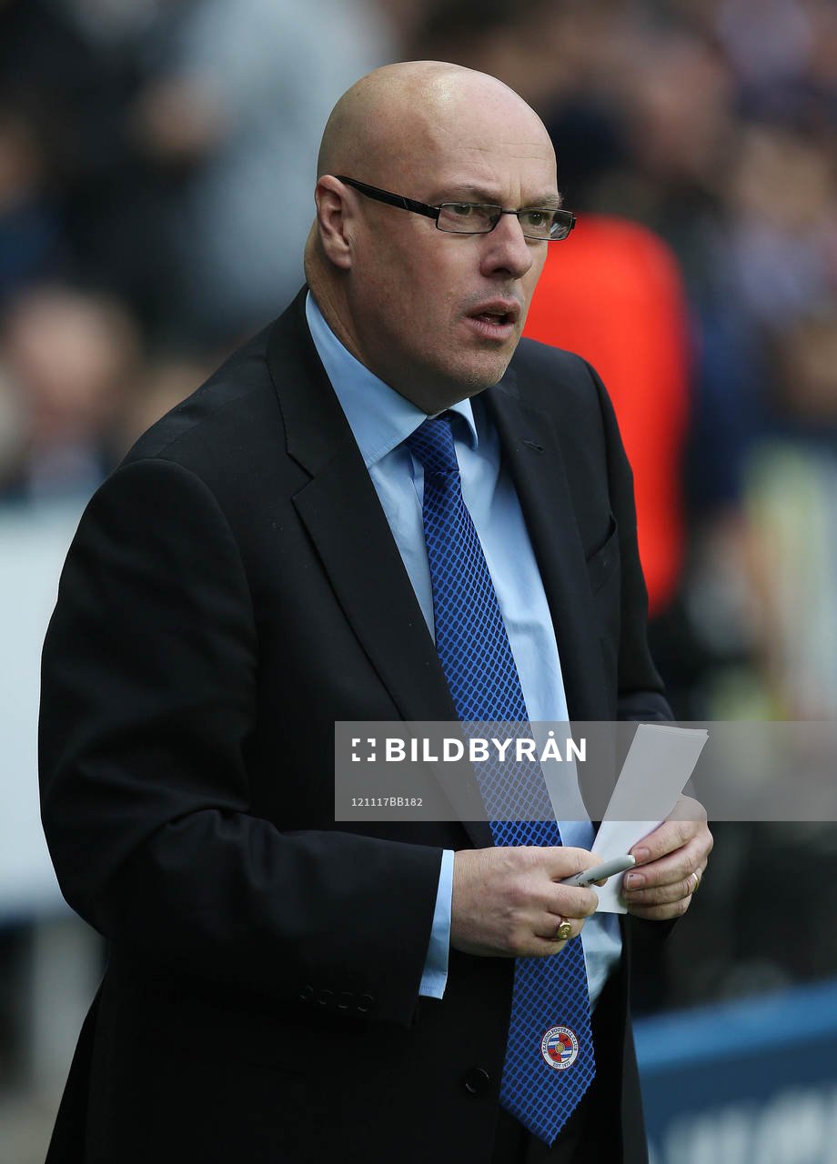 Football - Reading v Everton - Barclays Premier League  -