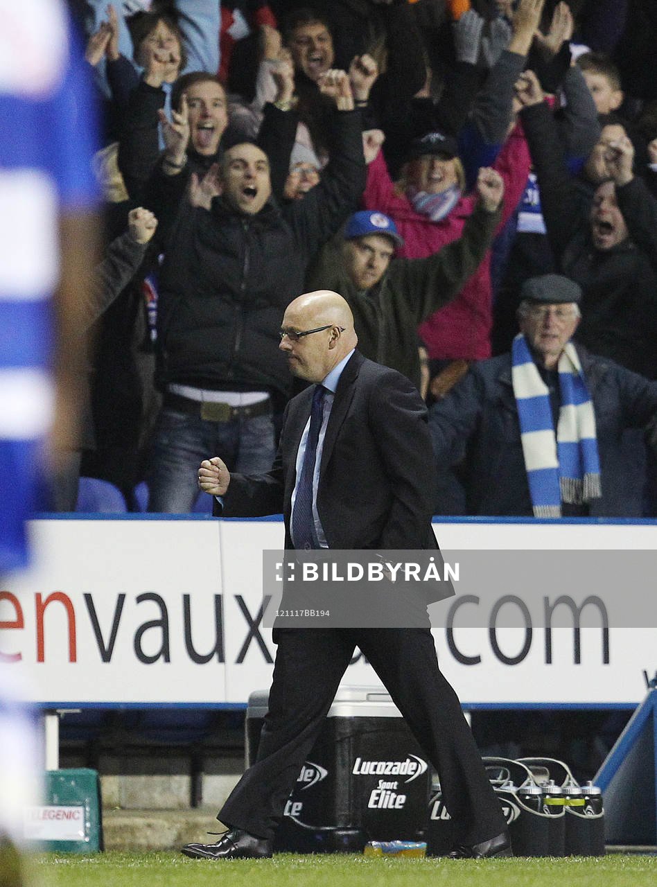 Football - Reading v Everton - Barclays Premier League  -