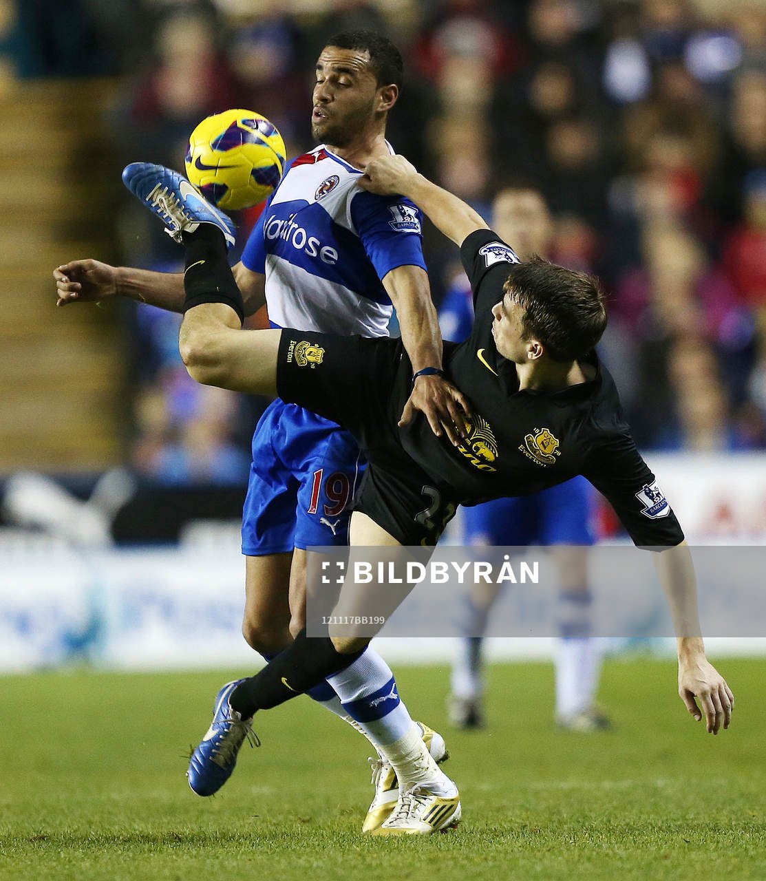Football - Reading v Everton - Barclays Premier League  -