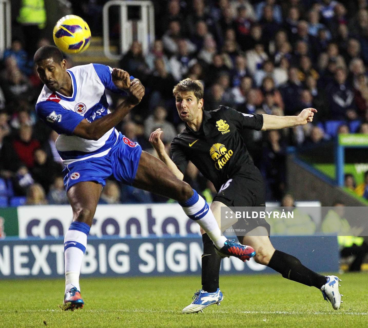 Football - Reading v Everton - Barclays Premier League  -