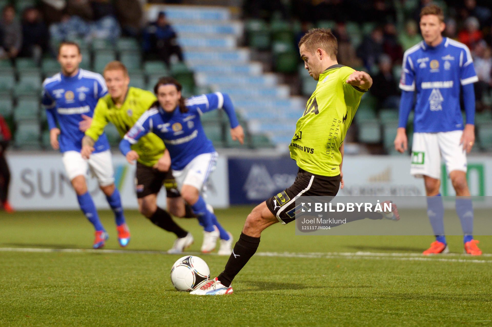 Kristinn Steindorsson, Halmstad gör 1-1 på straff