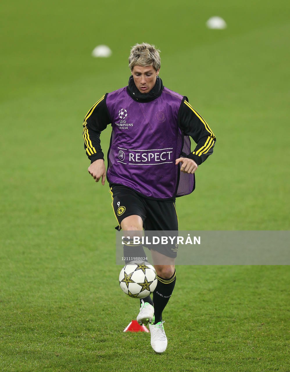 Football - Chelsea Training  - Olympic Stadium, Turin,
