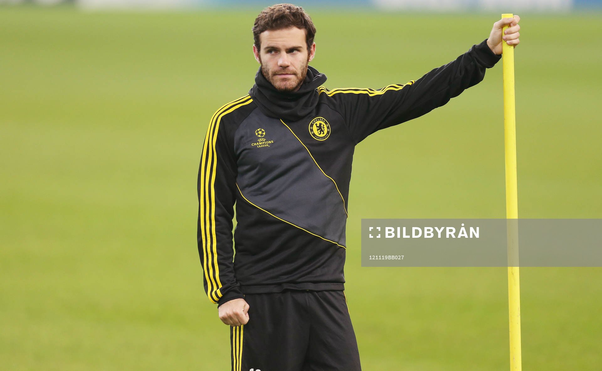 Football - Chelsea Training  - Olympic Stadium, Turin,