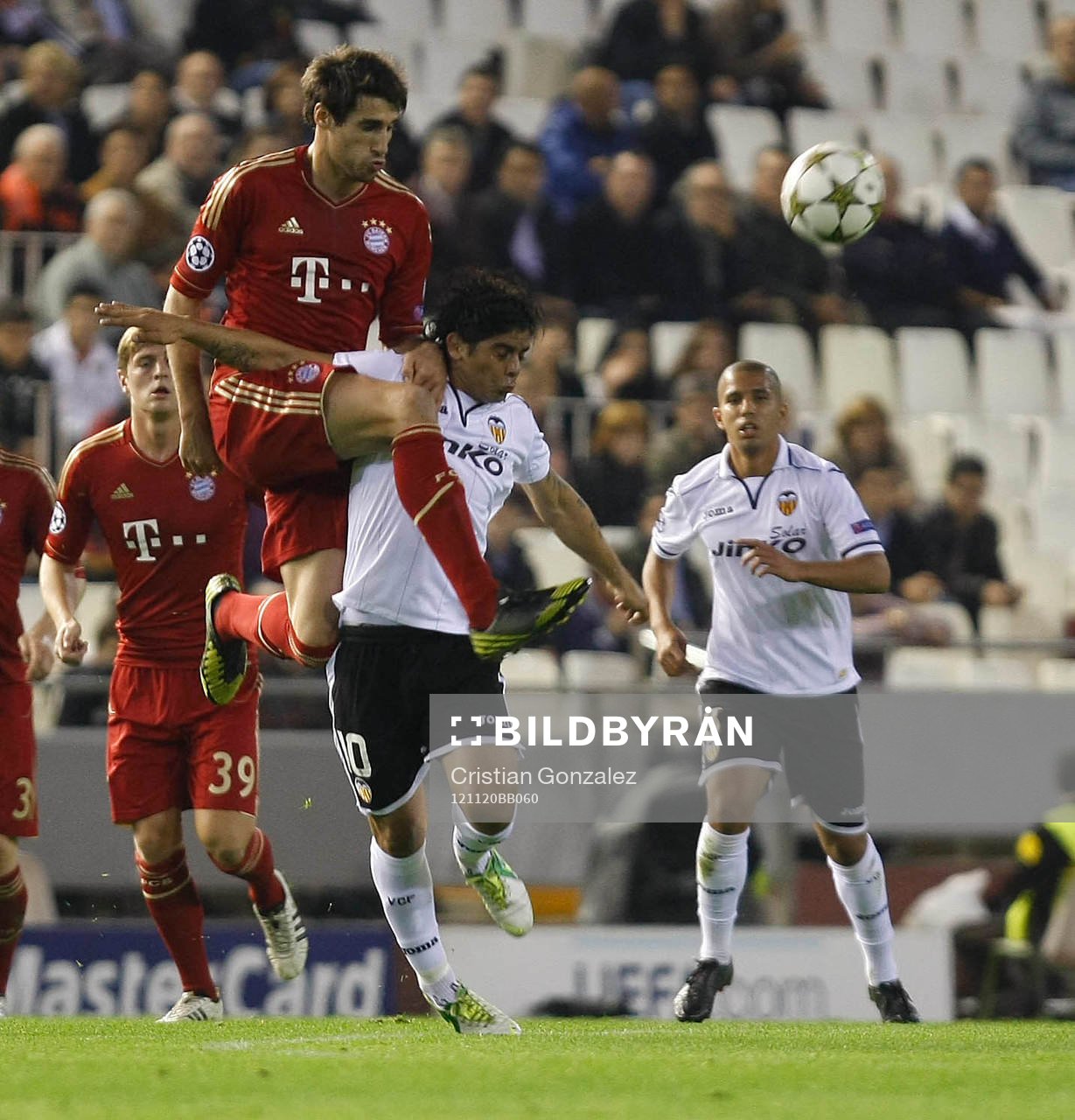 JAVI MARTINEZ Y BANEGA