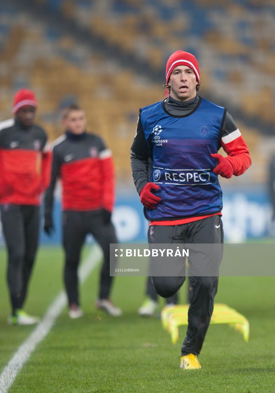 MAXWELL - 20.11.2012 - Entrainement du PSG a Kiev