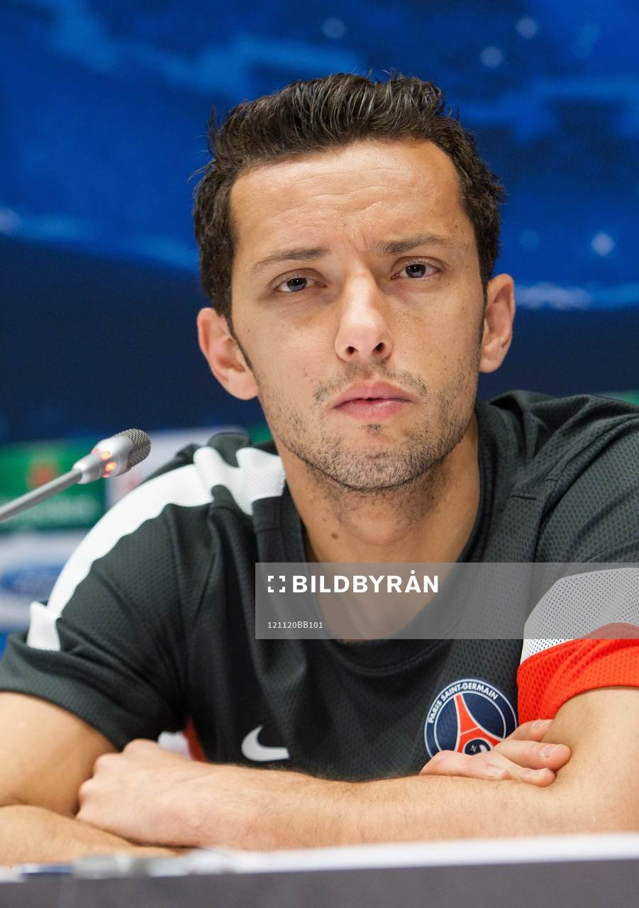 NENE - 20.11.2012 - Conference de presse du PSG a Kiev