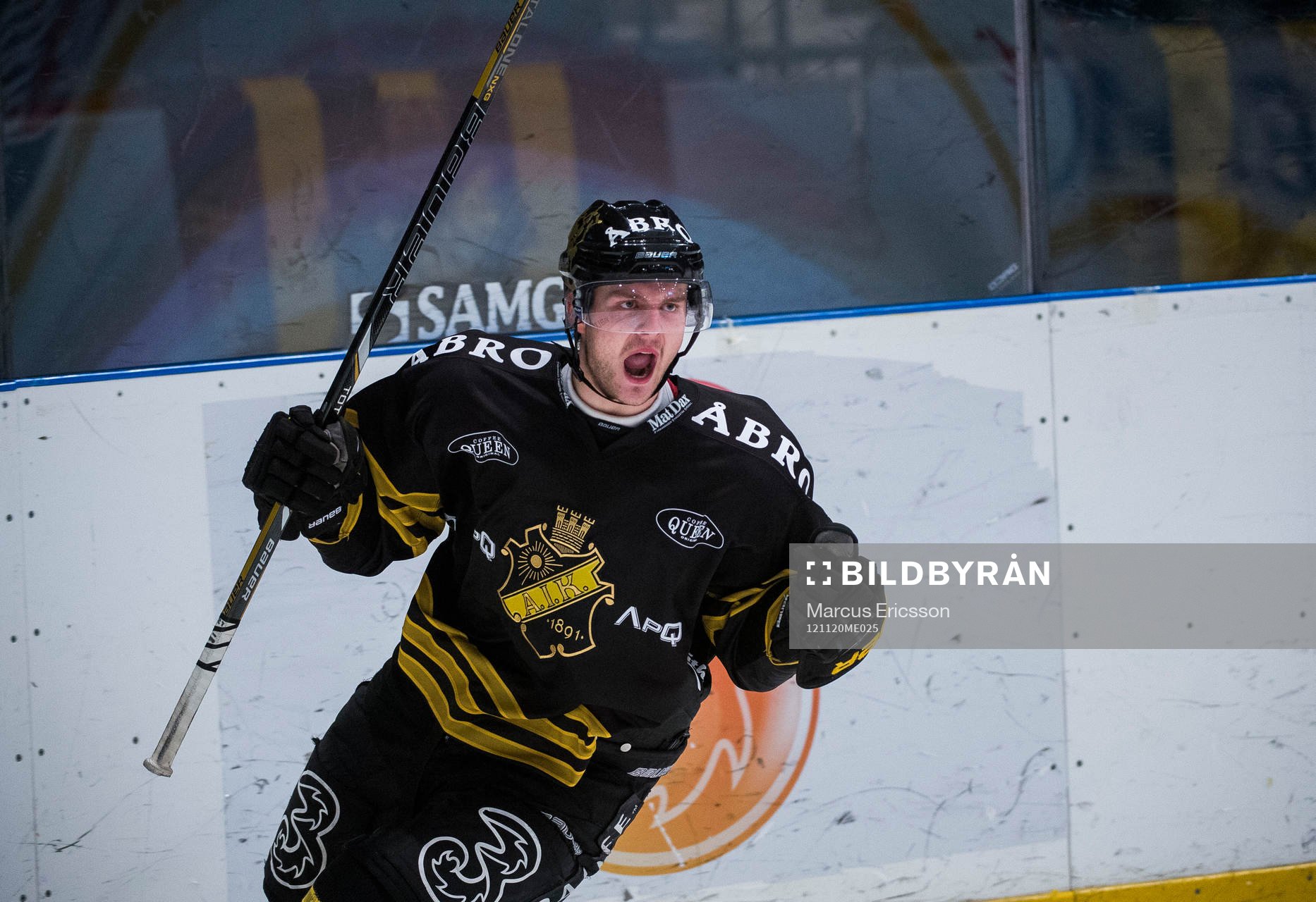 Nicklas Jensen, AIK gör 3-2 målet på straff för AIK och