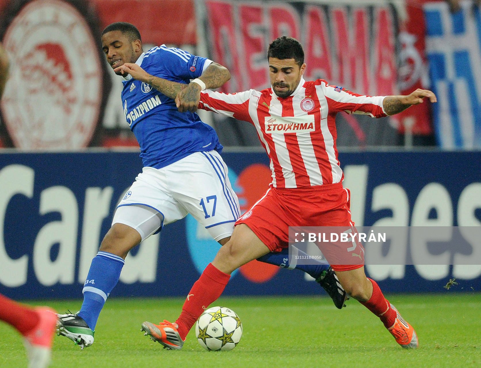 v.l. Jefferson Farfan, Paulo Machado (Piraeus)