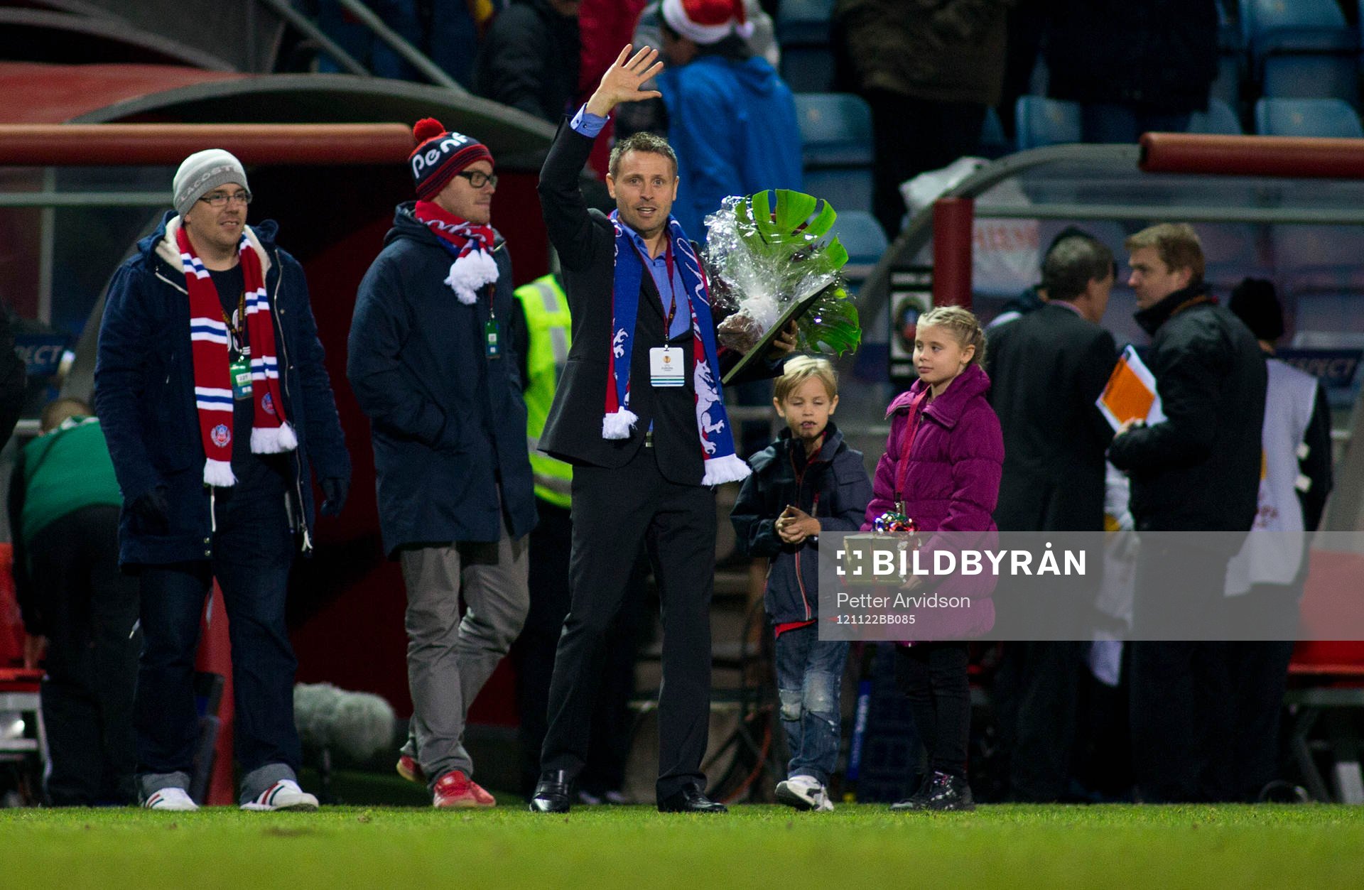 Erik Wahlstedt, Helsingborg, tackas av
