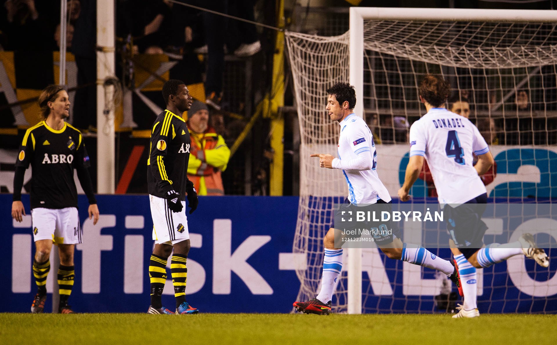 Fotboll, Europa League, AIK - Napoli: Blerim Dzemaili, Napoli, jublar efter sitt 0-1-mål.