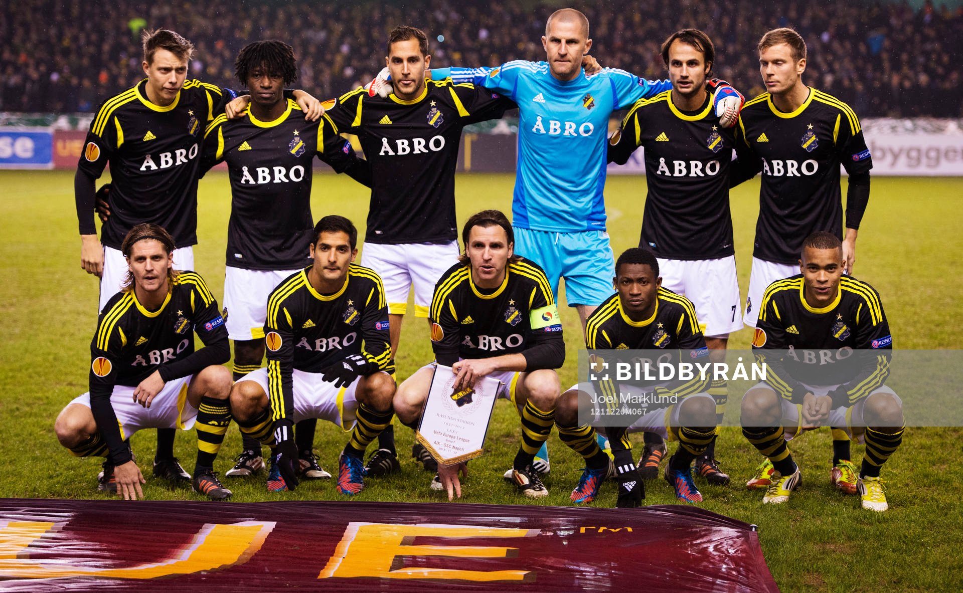 Laguppställning AIK, övre raden från vänster: Viktor