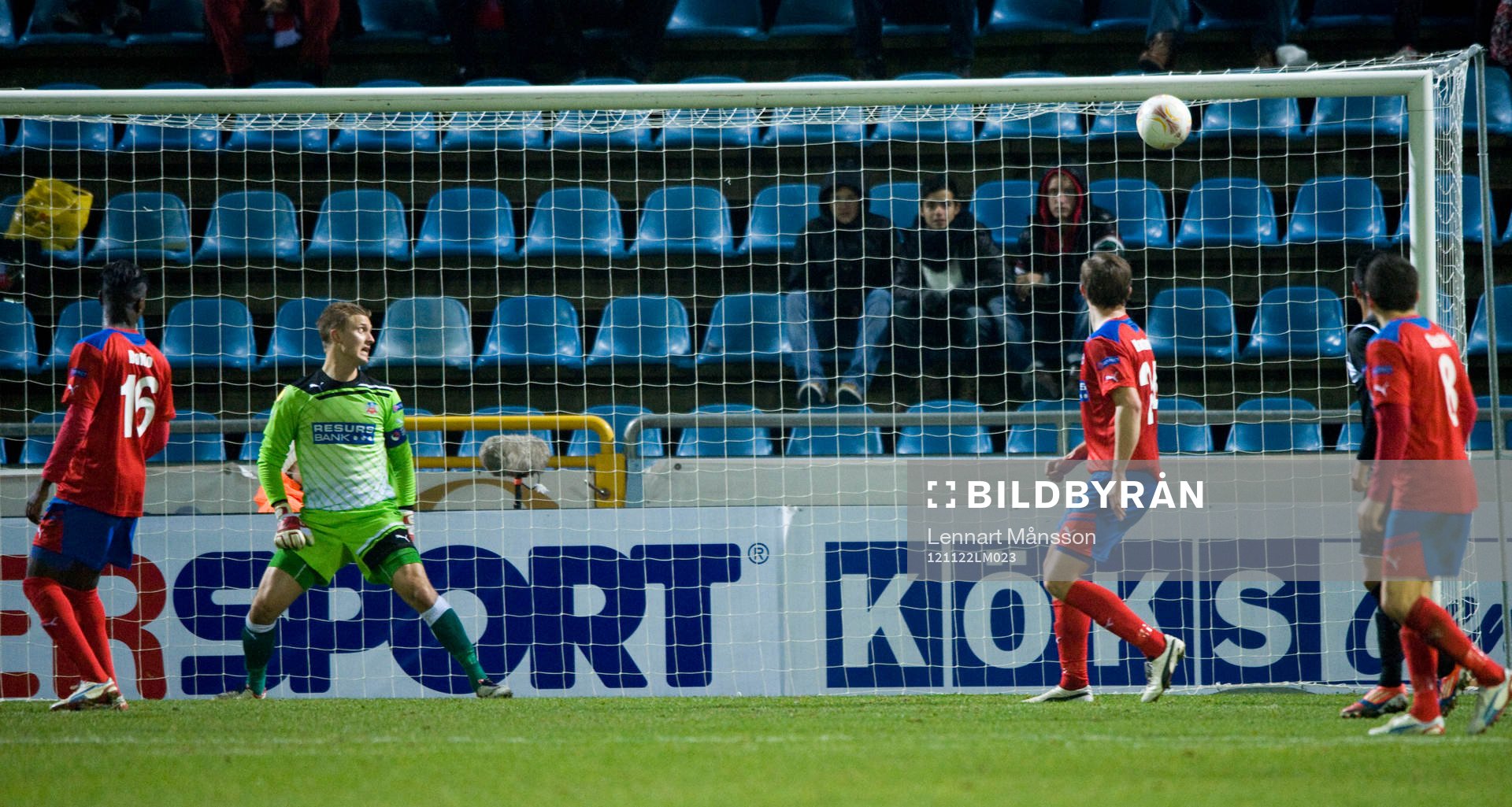 0-2, Pär Hansson och mittbackarna Joseph Baffo och Erland