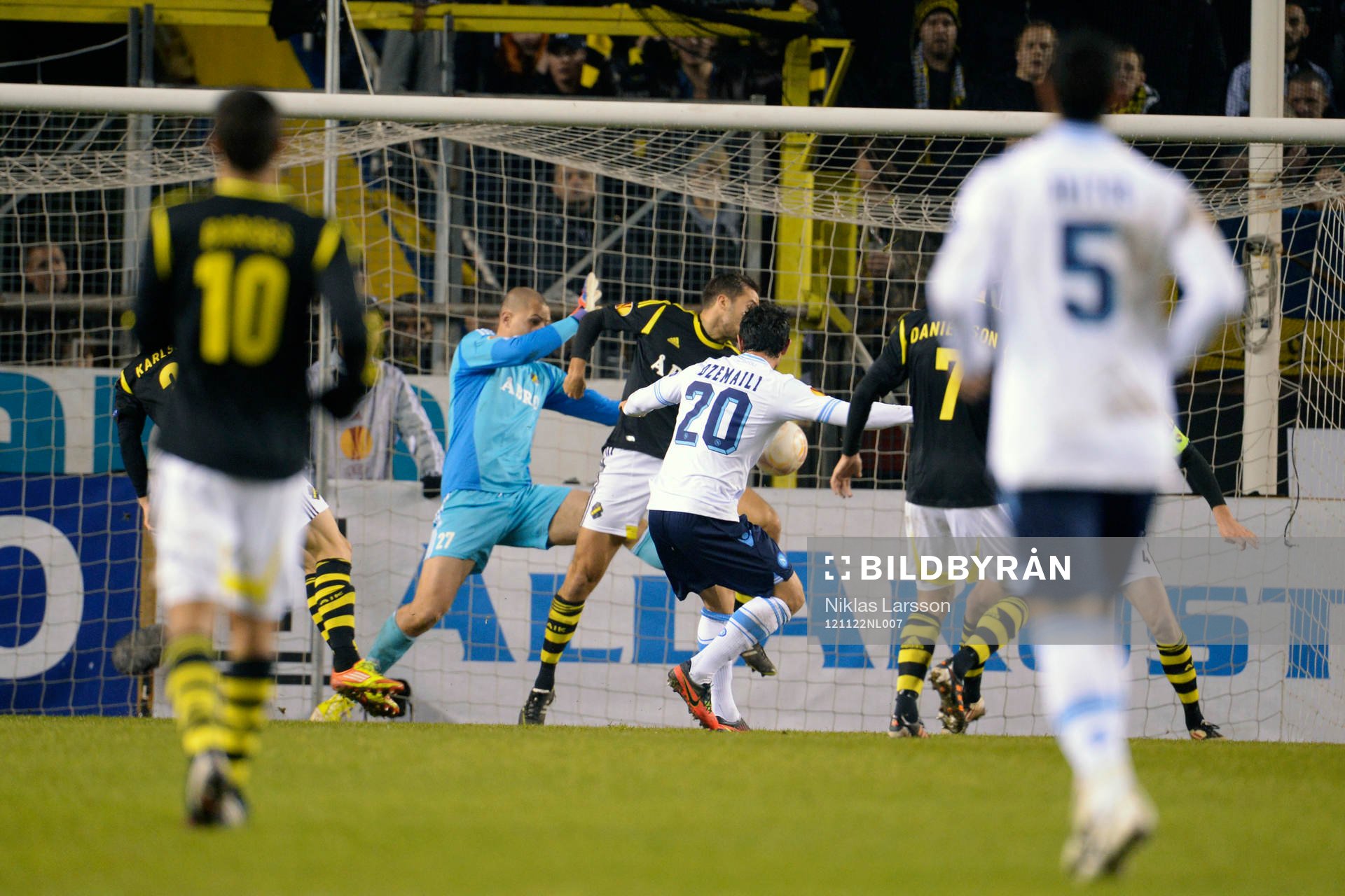 Blerim Dzemaili, Napoli gör 0-1