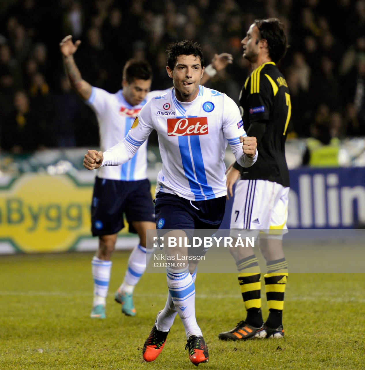 Fotboll, Europa League, AIK - Napoli: Blerim Dzemaili, Napoli jublar efter sitt 0-1