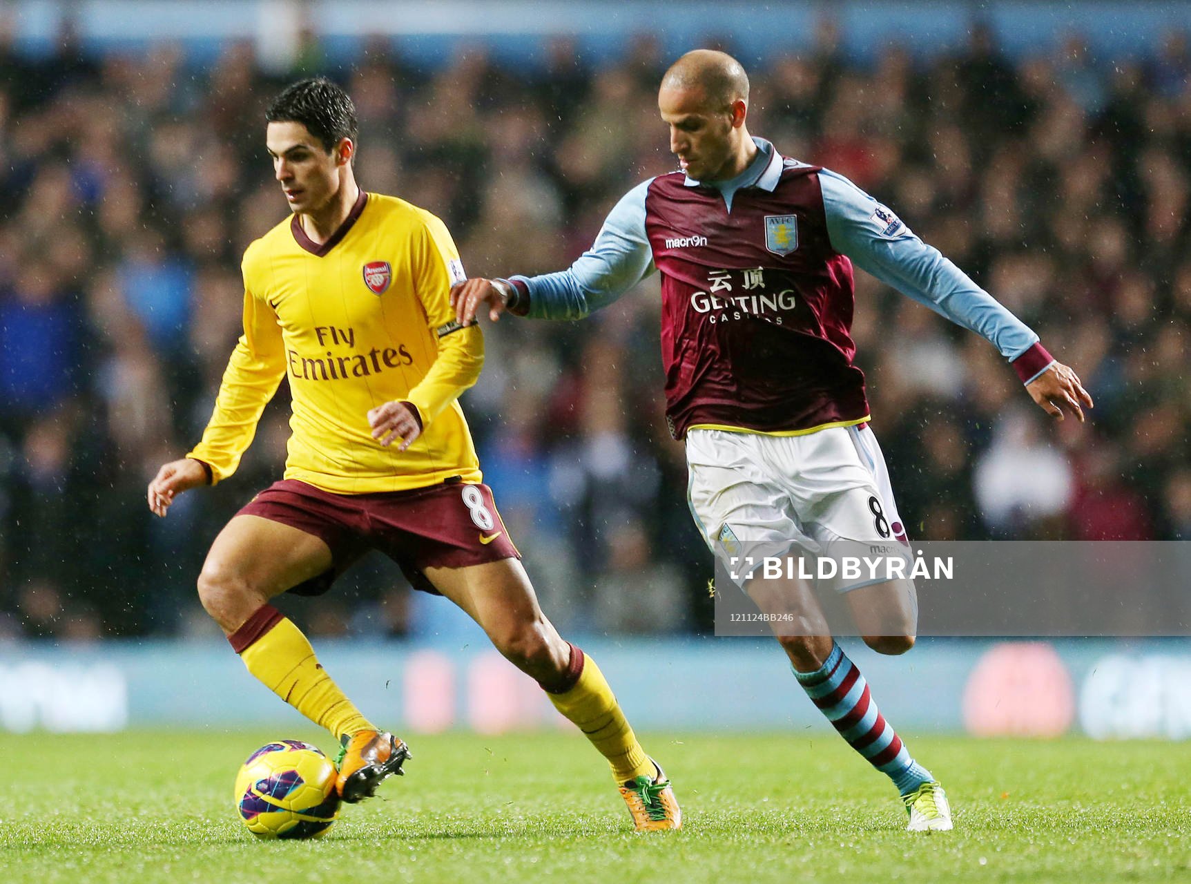 Football - Aston Villa v Arsenal - Barclays Premier League