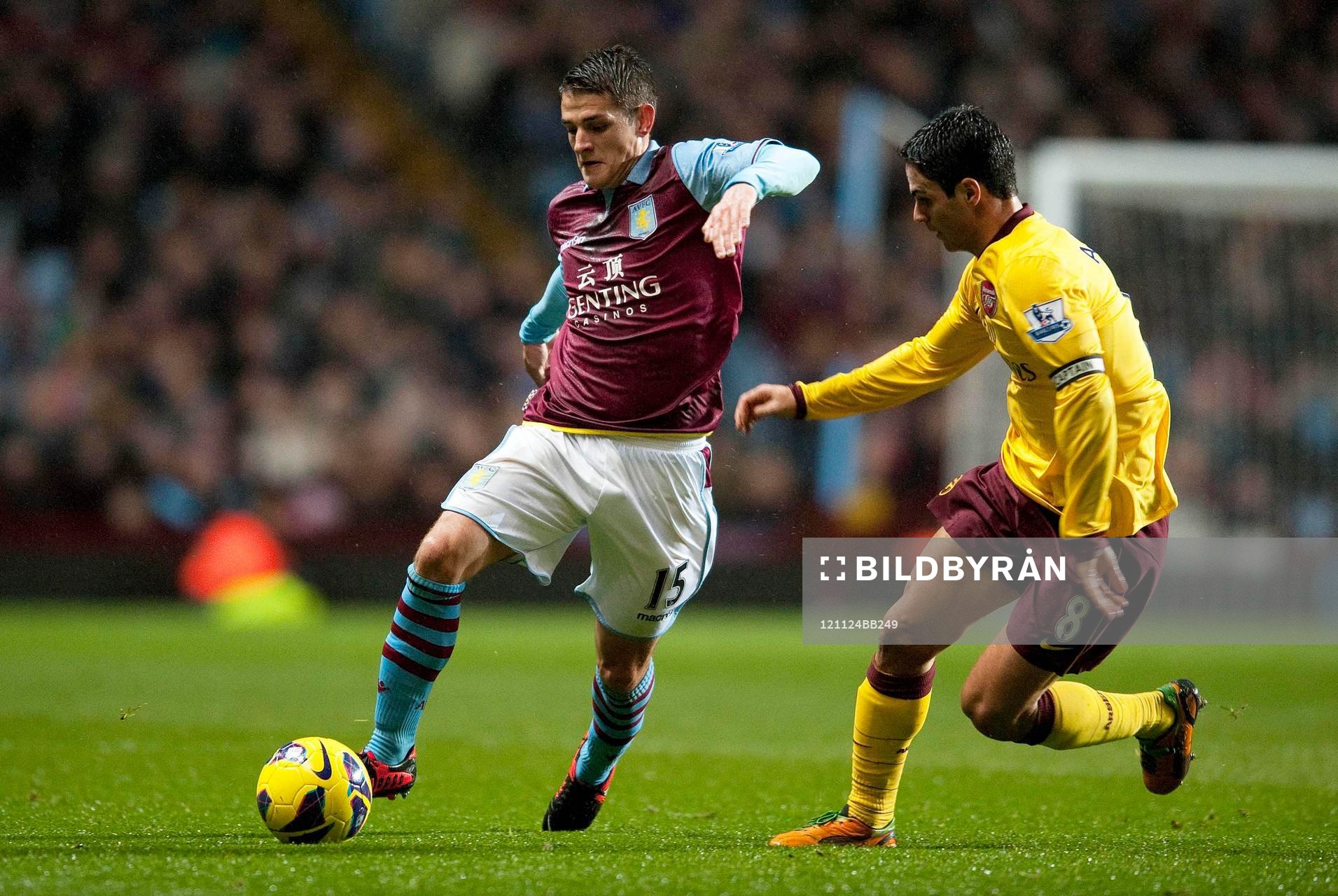 Football - Aston Villa v Arsenal - Barclays Premier League
