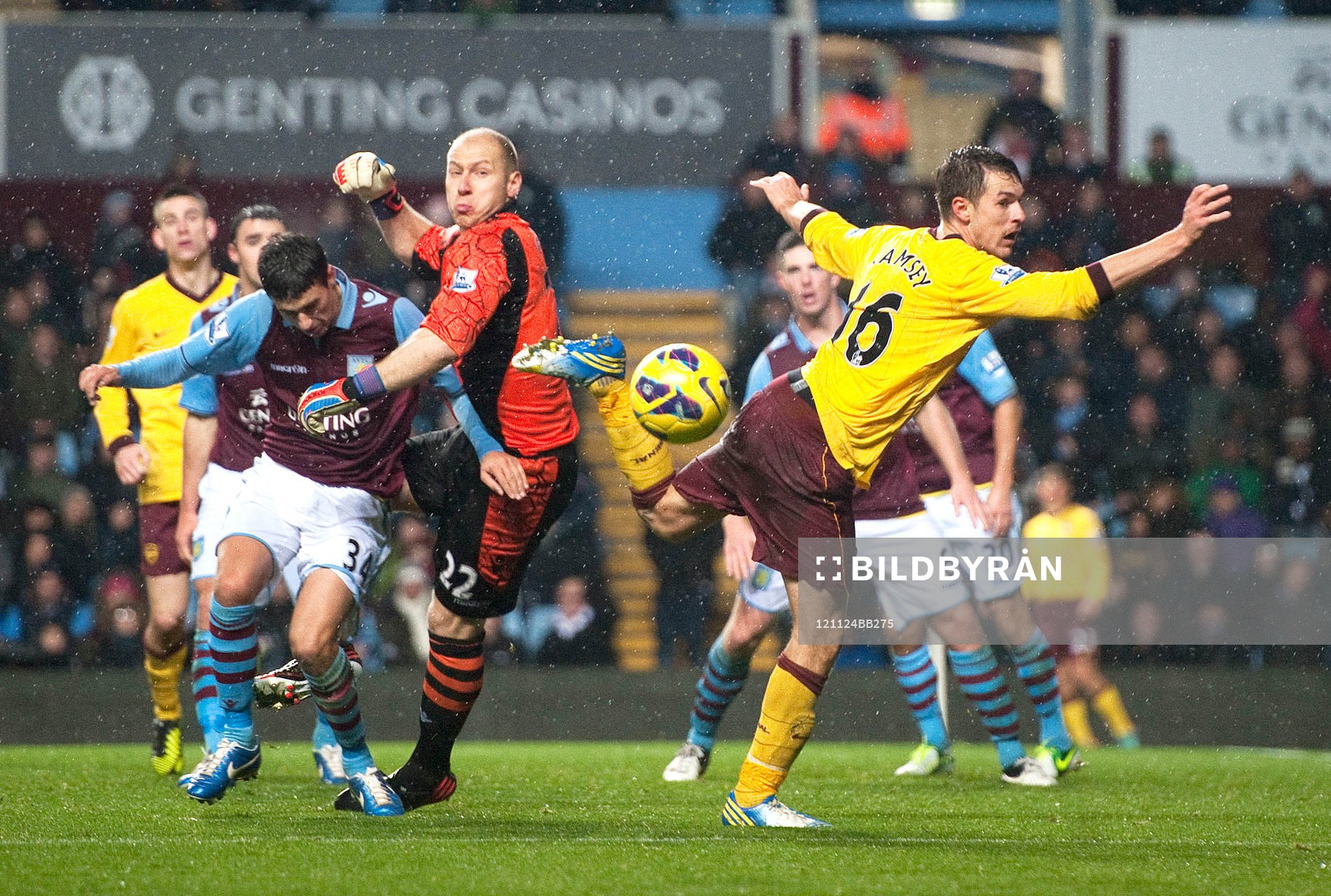 Football - Aston Villa v Arsenal - Barclays Premier League