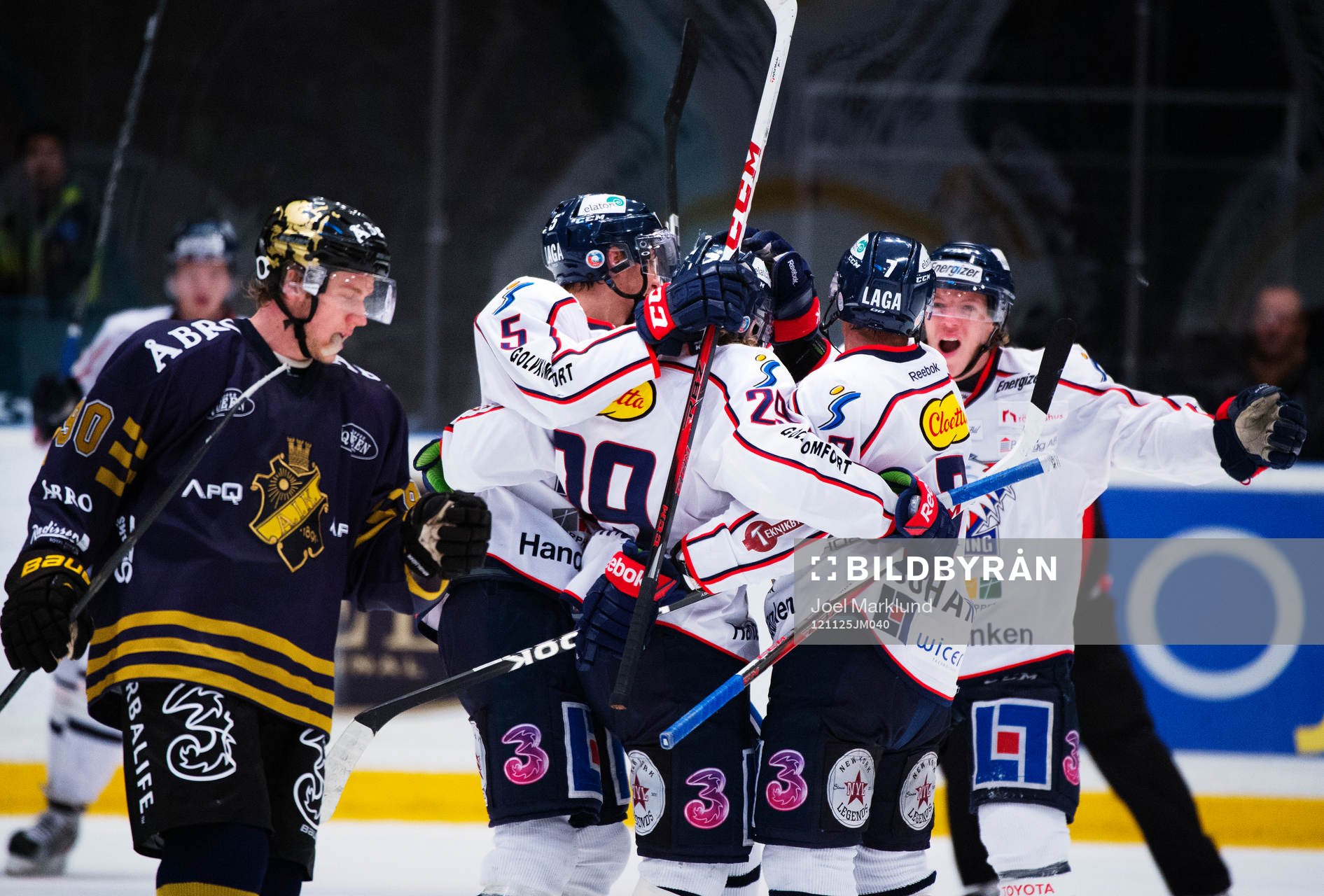 Christopher Aspeqvist, AIK, deppar när Linköpings spelare