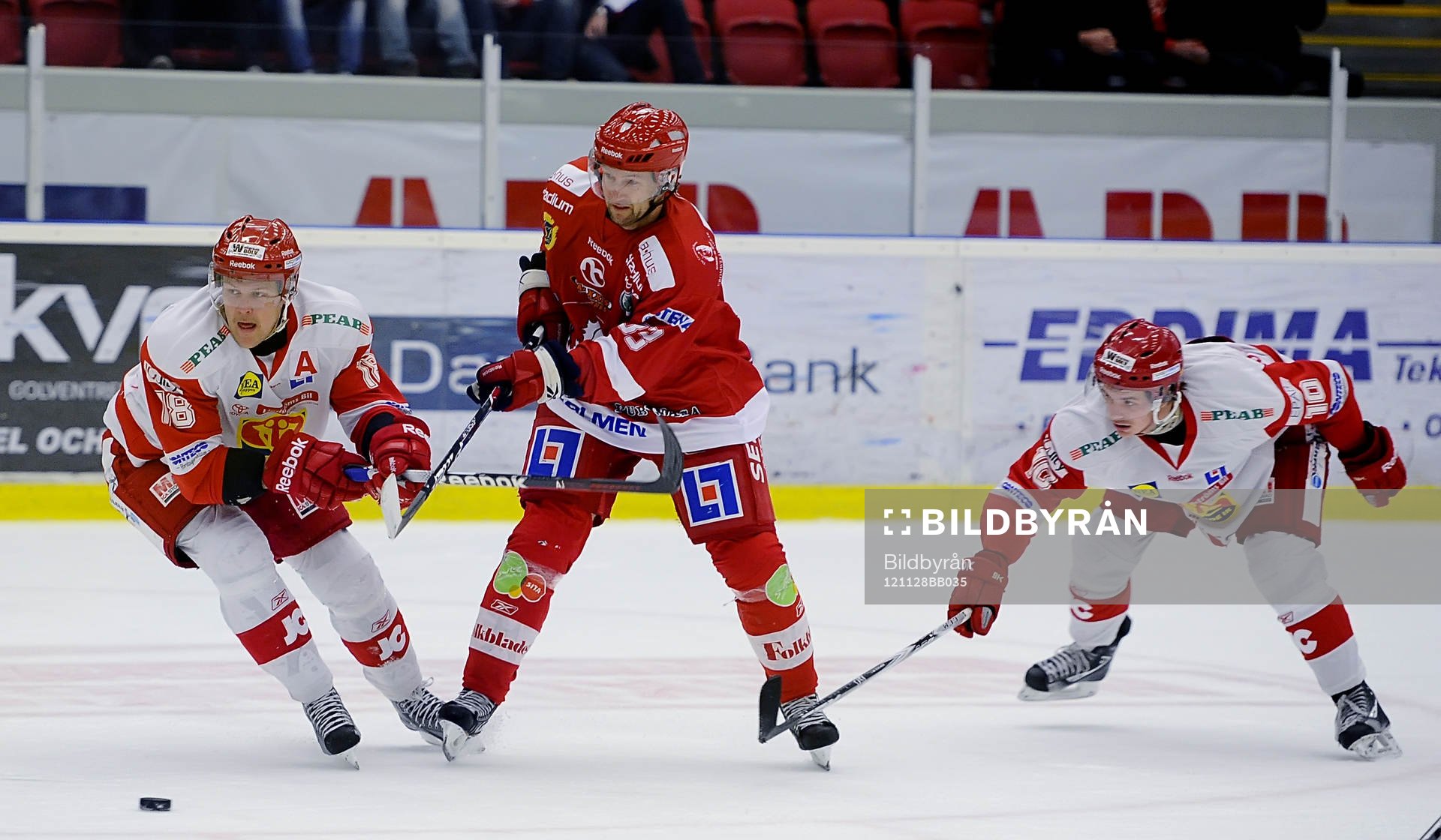 Vita Hästens nr 83 Michael Nylander och Skövdes nr 10