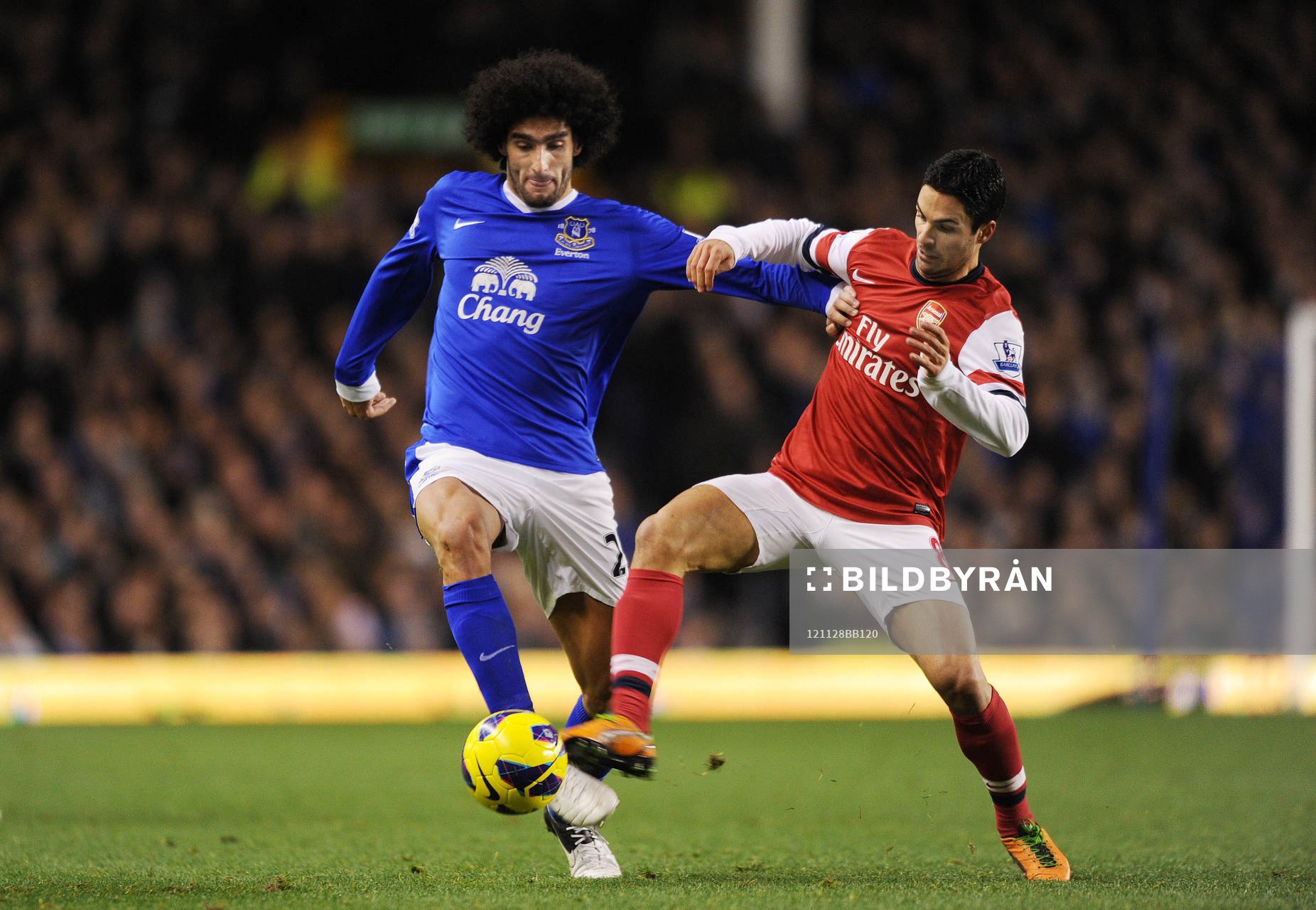 Football - Everton v Arsenal - Barclays Premier League -