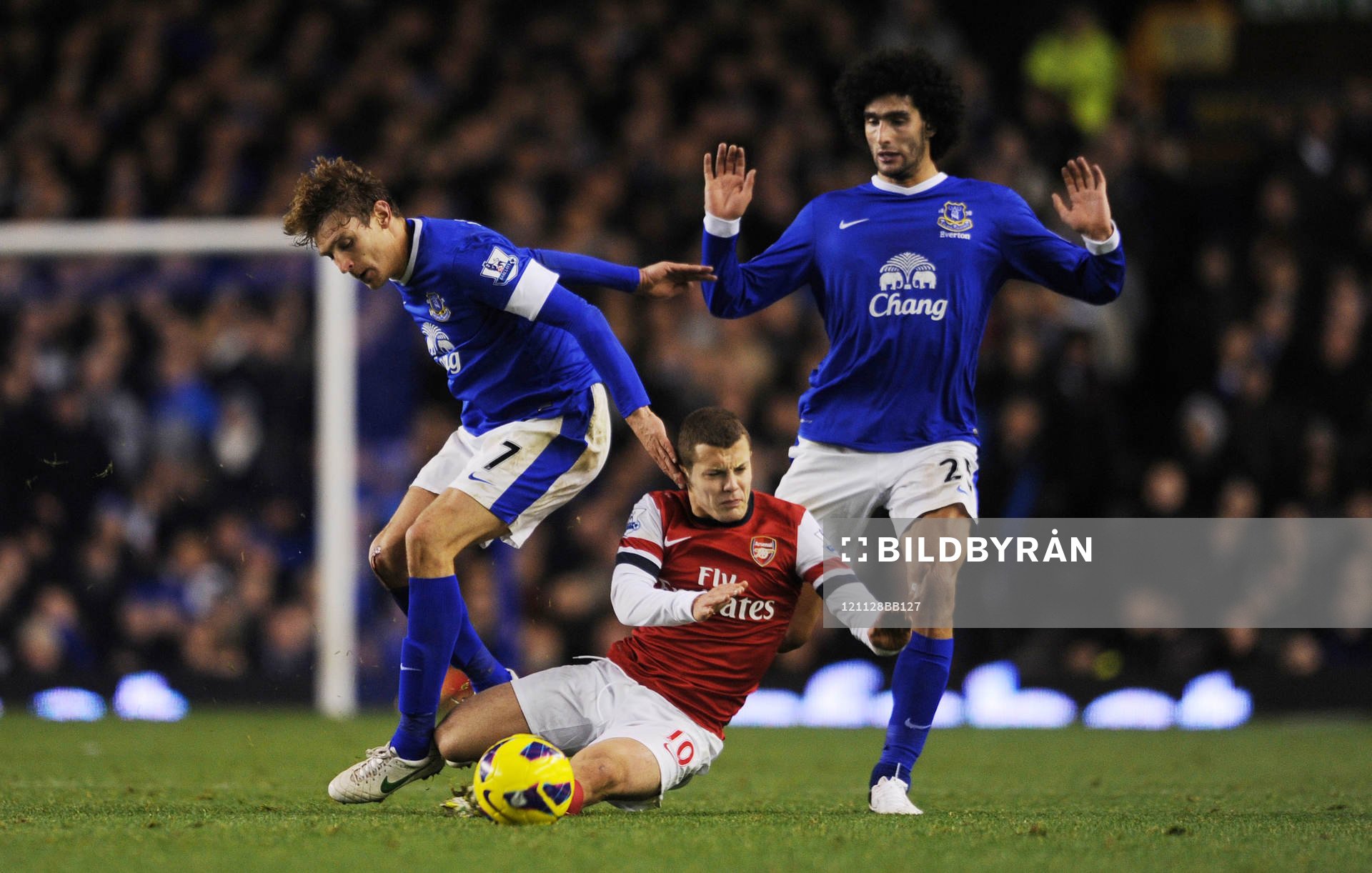 Football - Everton v Arsenal - Barclays Premier League -