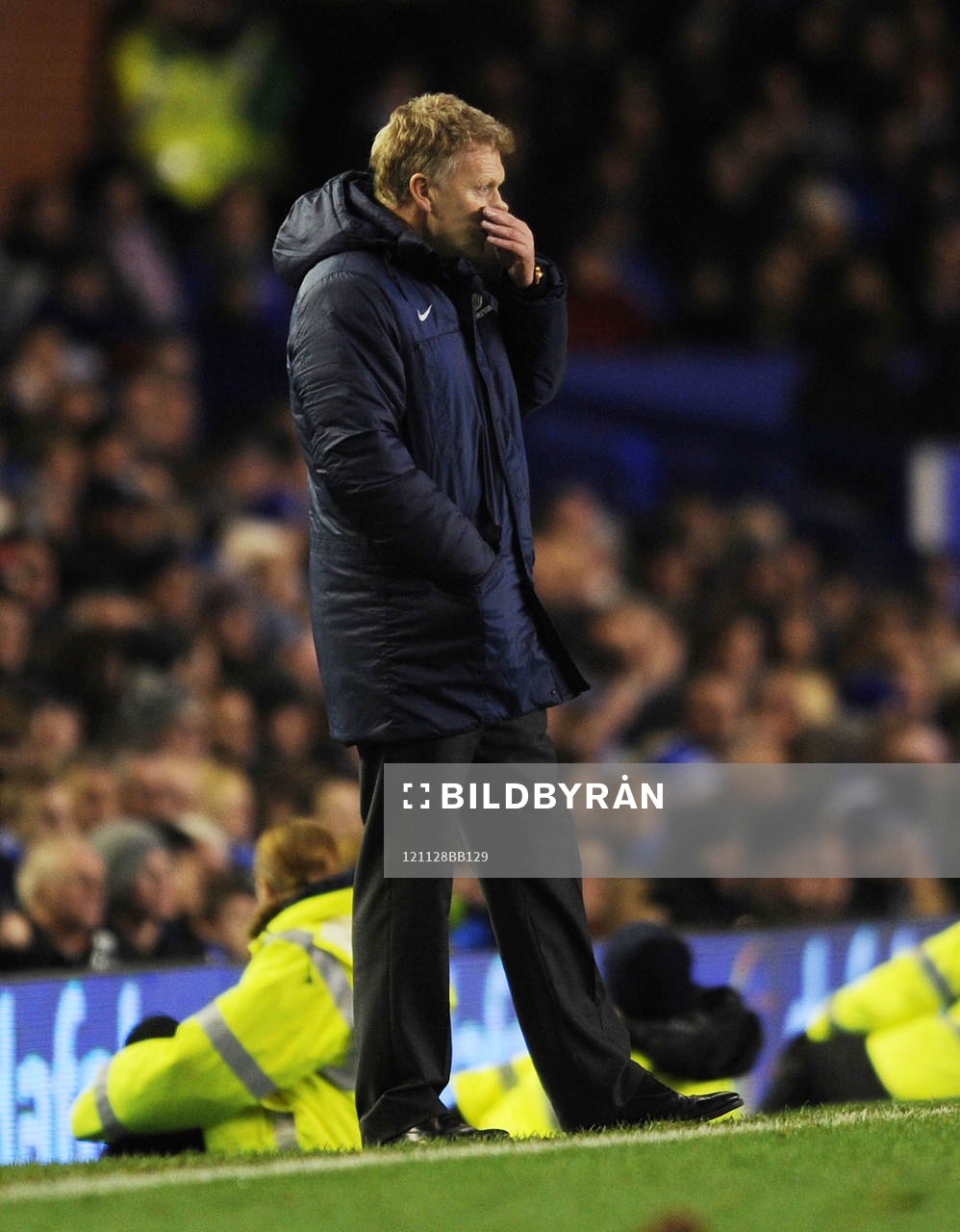Football - Everton v Arsenal - Barclays Premier League -