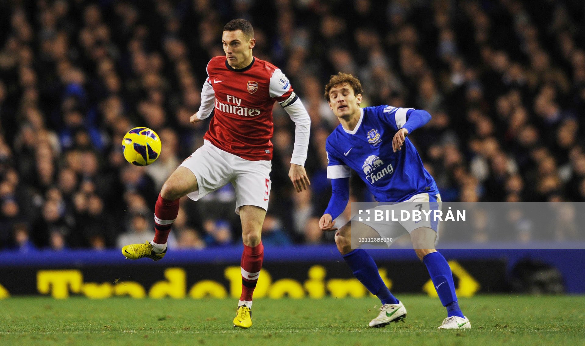 Football - Everton v Arsenal - Barclays Premier League -