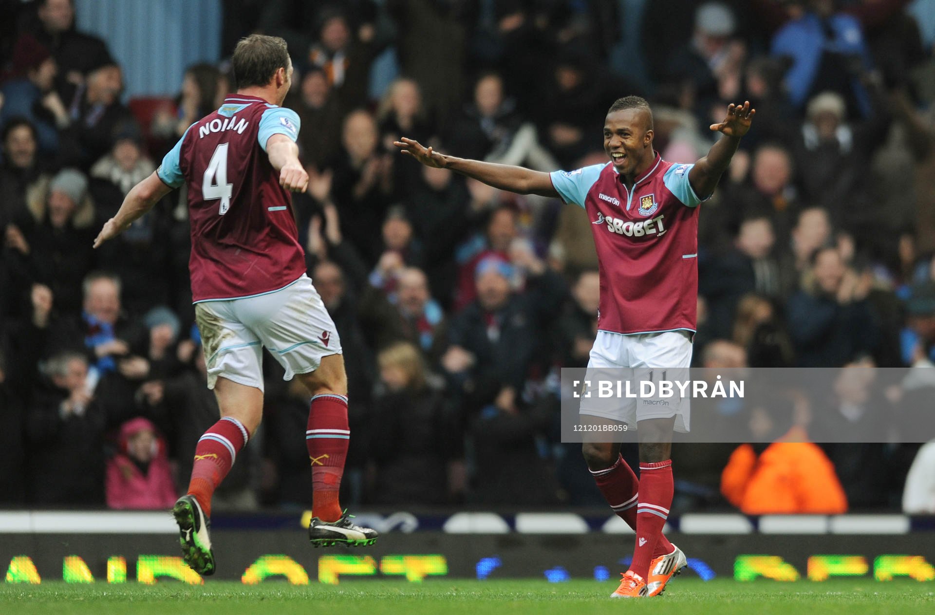 Football - West Ham United v Chelsea - Barclays Premier