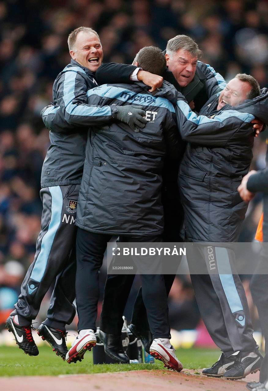 Football - West Ham United v Chelsea - Barclays Premier