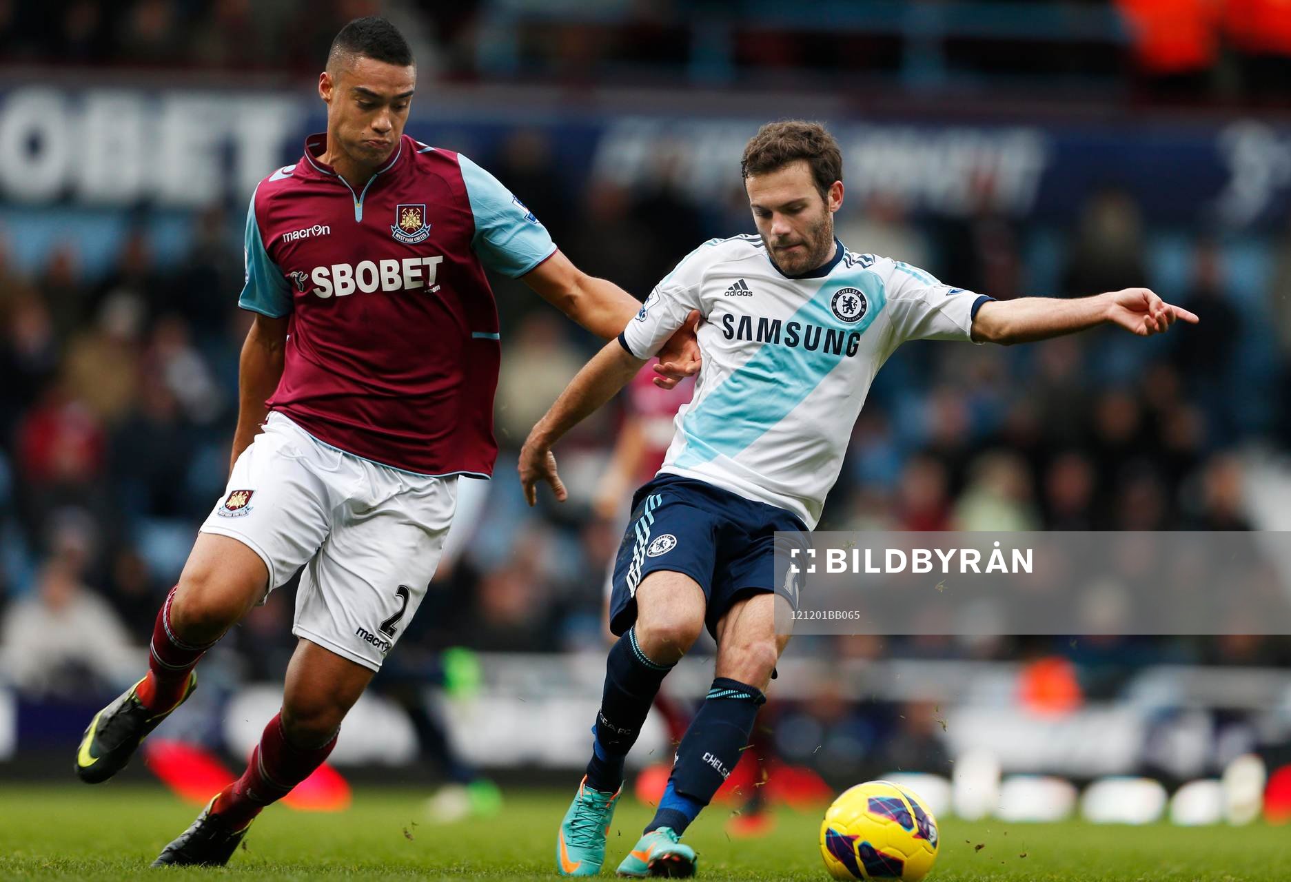 Football - West Ham United v Chelsea - Barclays Premier