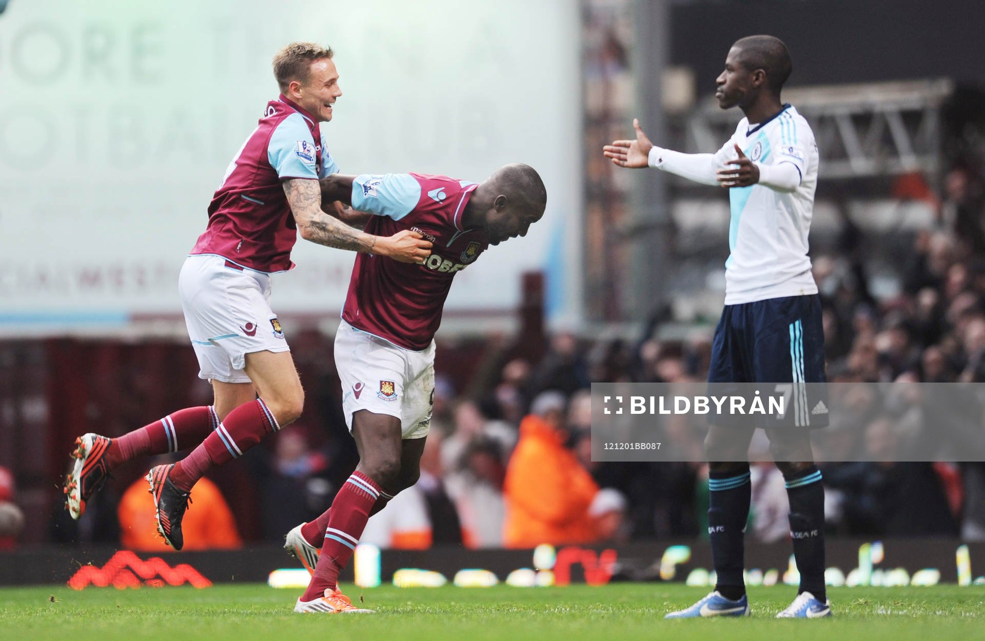 Football - West Ham United v Chelsea - Barclays Premier