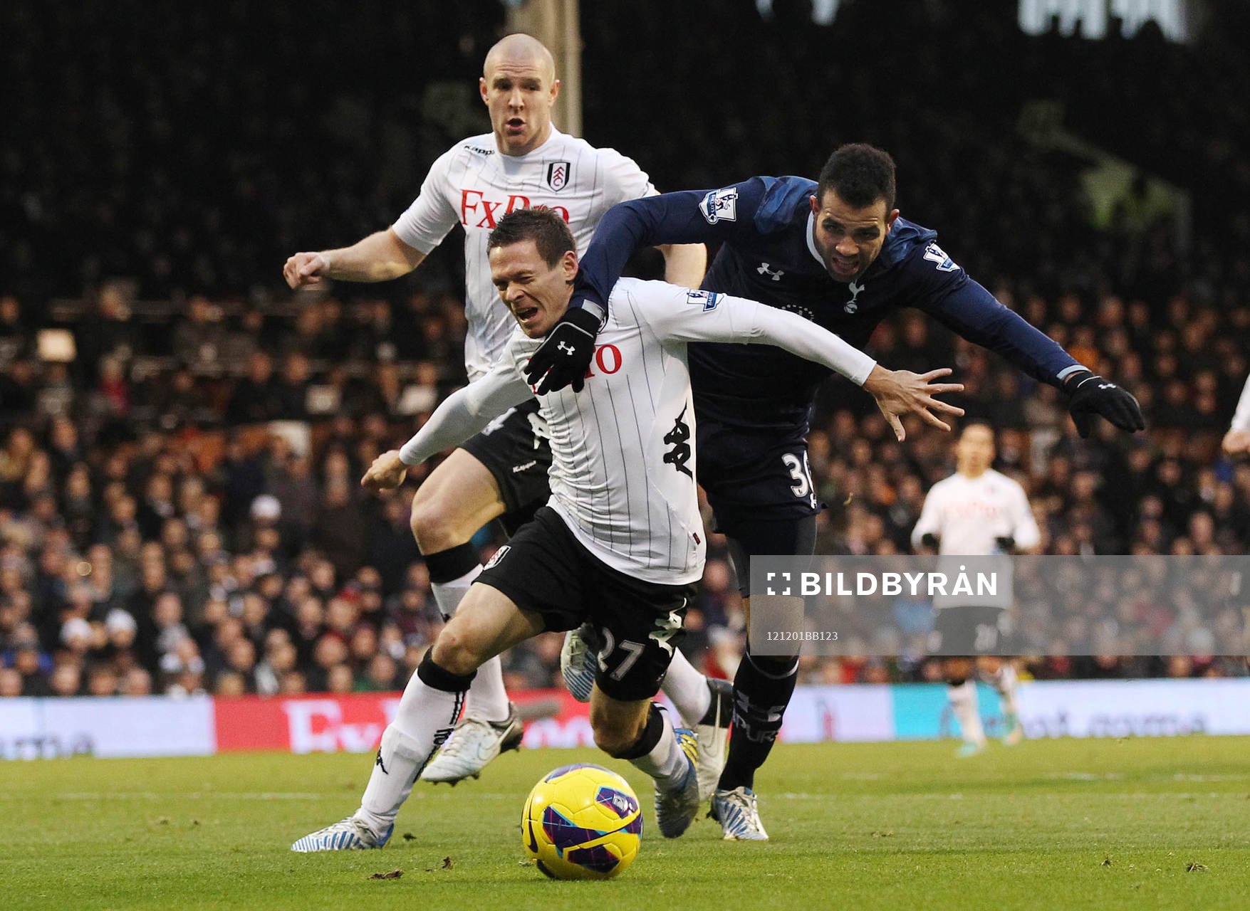 Football - Fulham v Tottenham Hotspur - Barclays Premier
