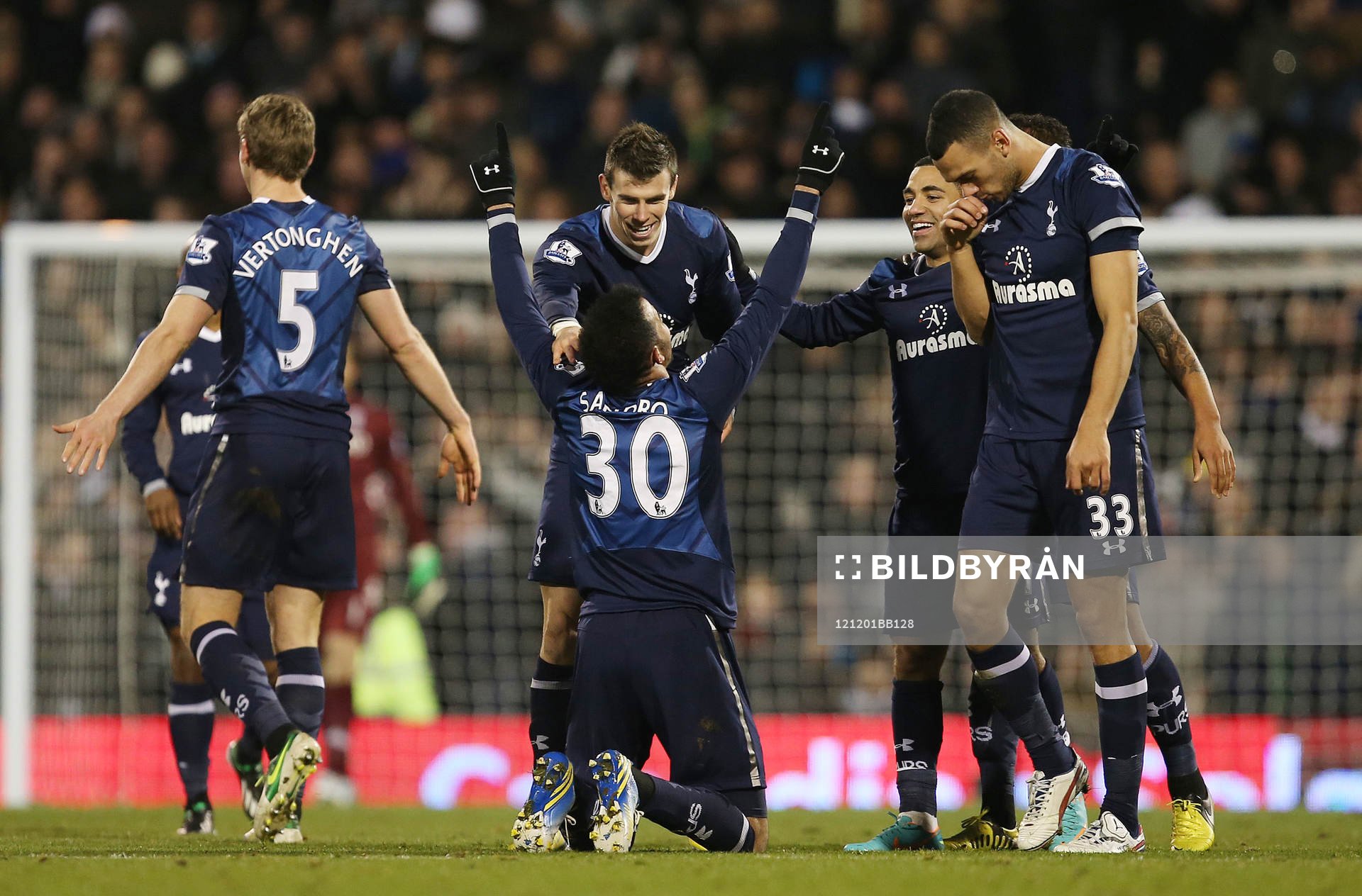 Football - Fulham v Tottenham Hotspur - Barclays Premier