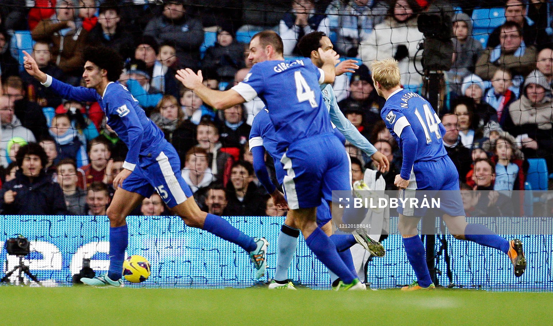 Football - Manchester City v Everton - Barclays Premier