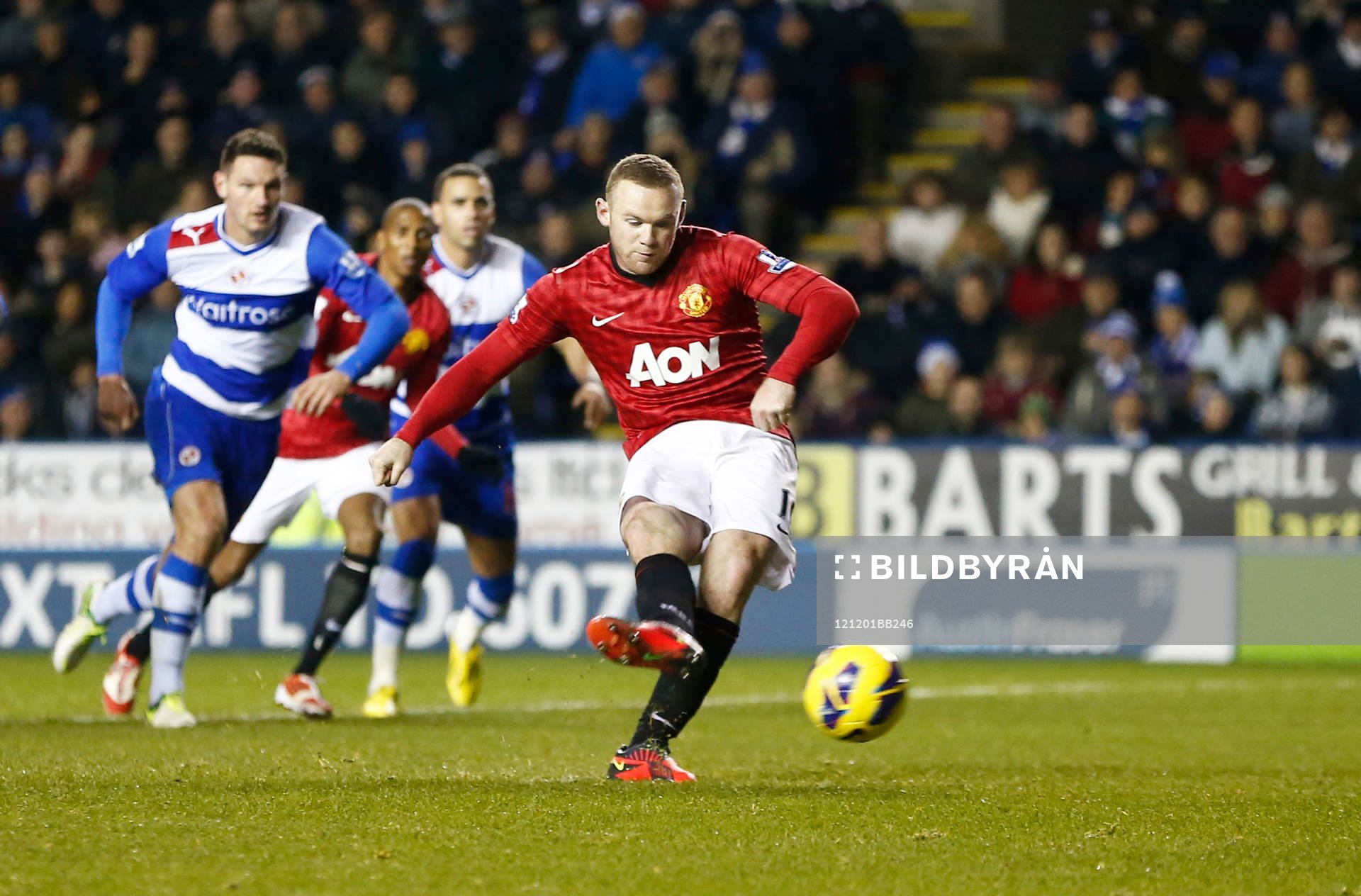 Football - Reading v Manchester United - Barclays Premier