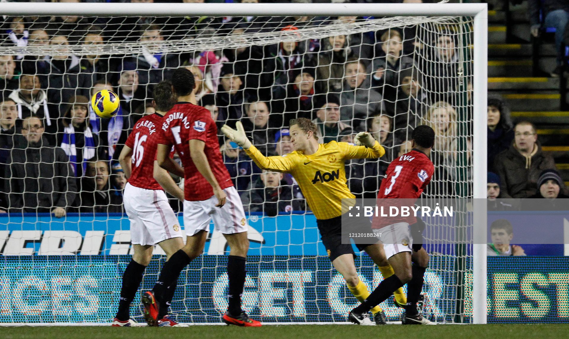 Football - Reading v Manchester United - Barclays Premier