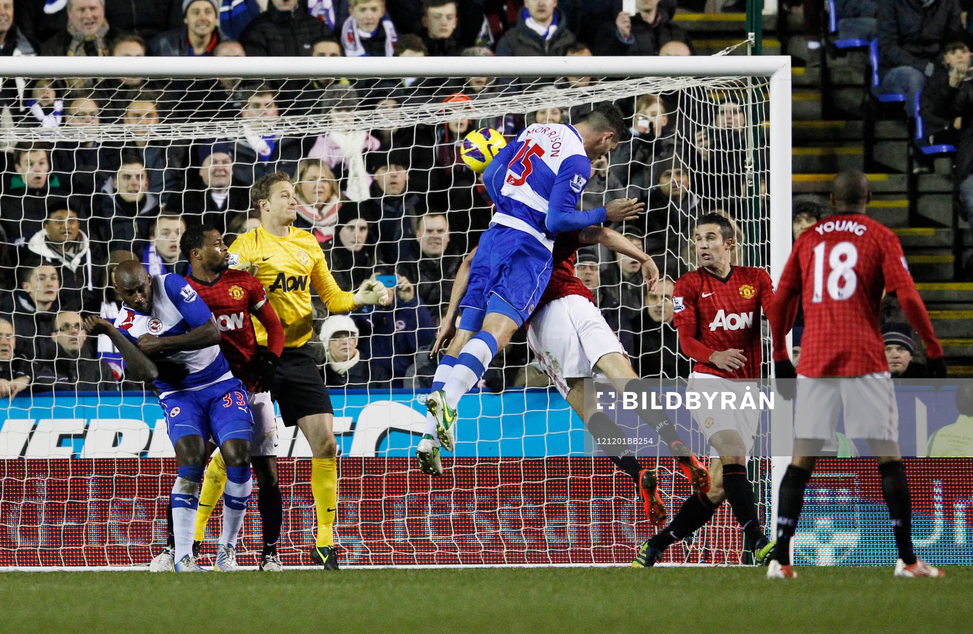 Football - Reading v Manchester United - Barclays Premier