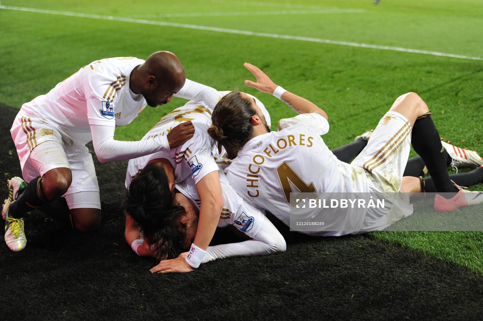 Football - Arsenal v Swansea City - Barclays Premier League