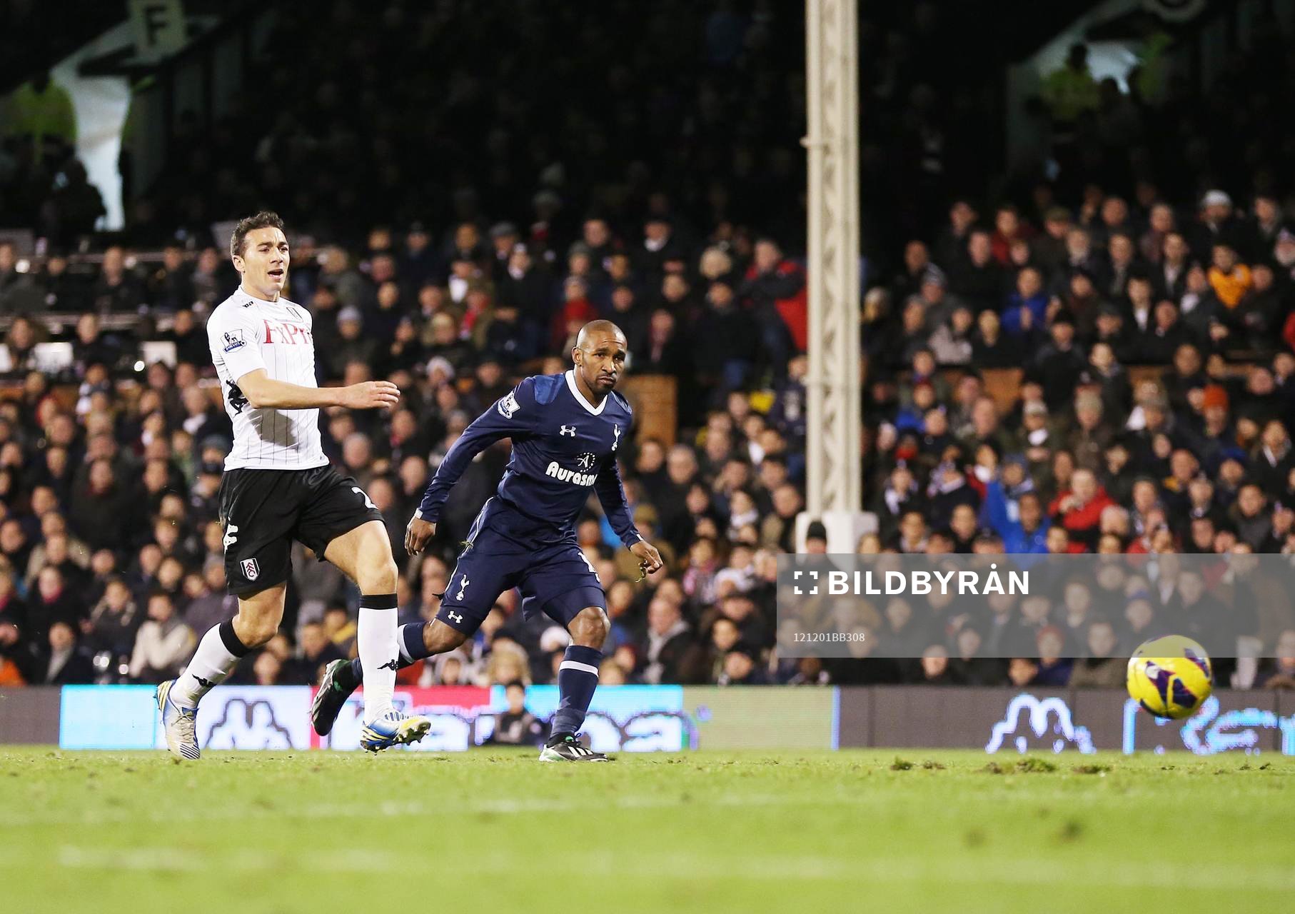 Football - Fulham v Tottenham Hotspur - Barclays Premier