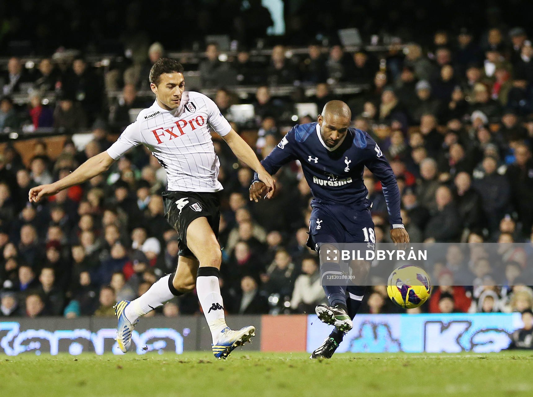 Football - Fulham v Tottenham Hotspur - Barclays Premier