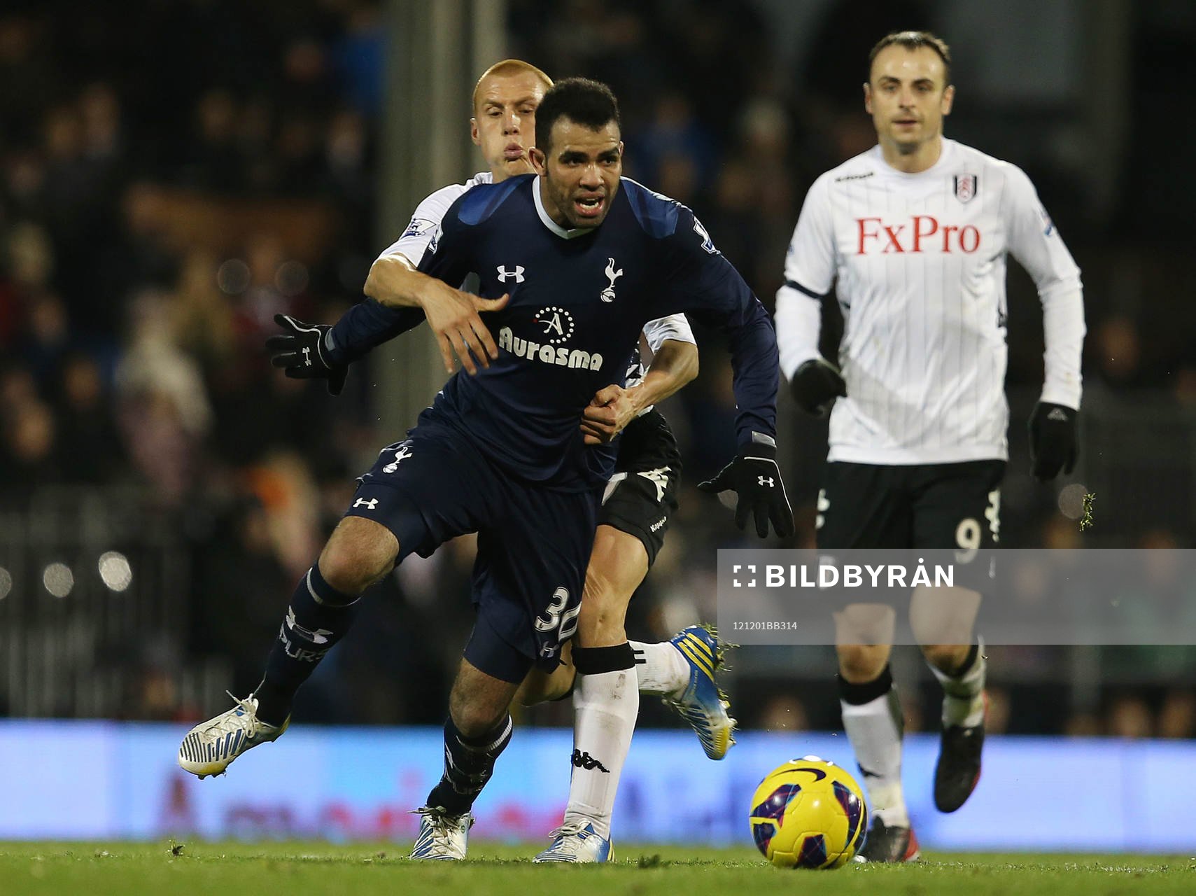 Football - Fulham v Tottenham Hotspur - Barclays Premier