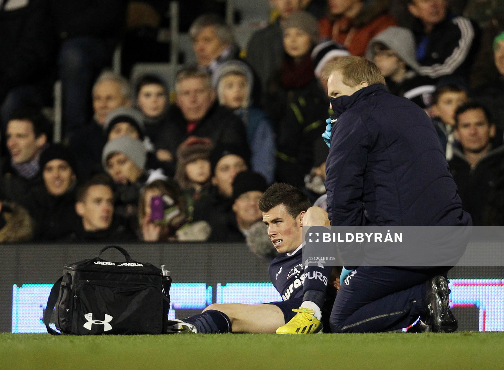 Football - Fulham v Tottenham Hotspur - Barclays Premier